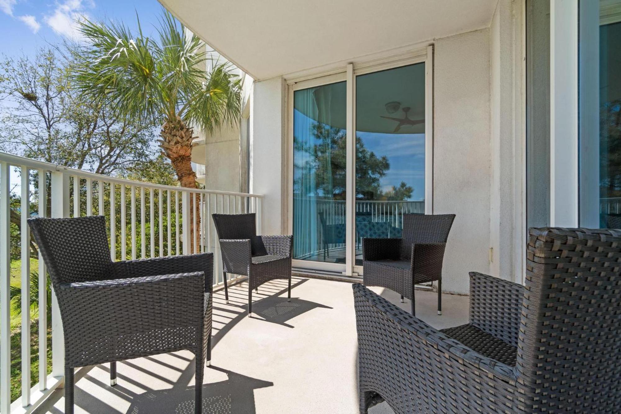 1206 Pod * Destin