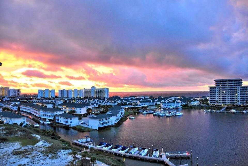 Nobles Nest In Destin
