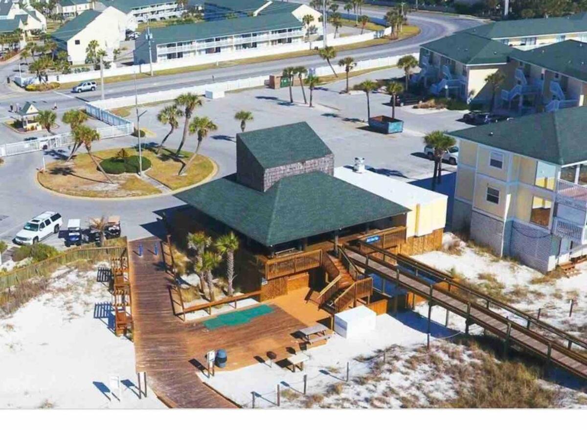 Nobles Nest In * Destin