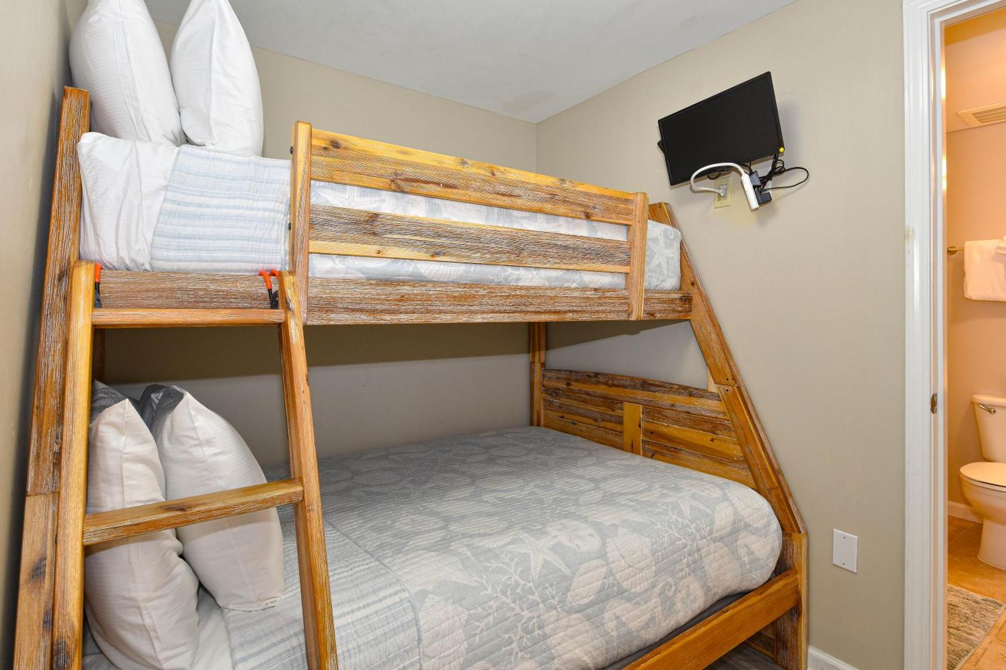 The Palms Of 2512 Junior Apartment *