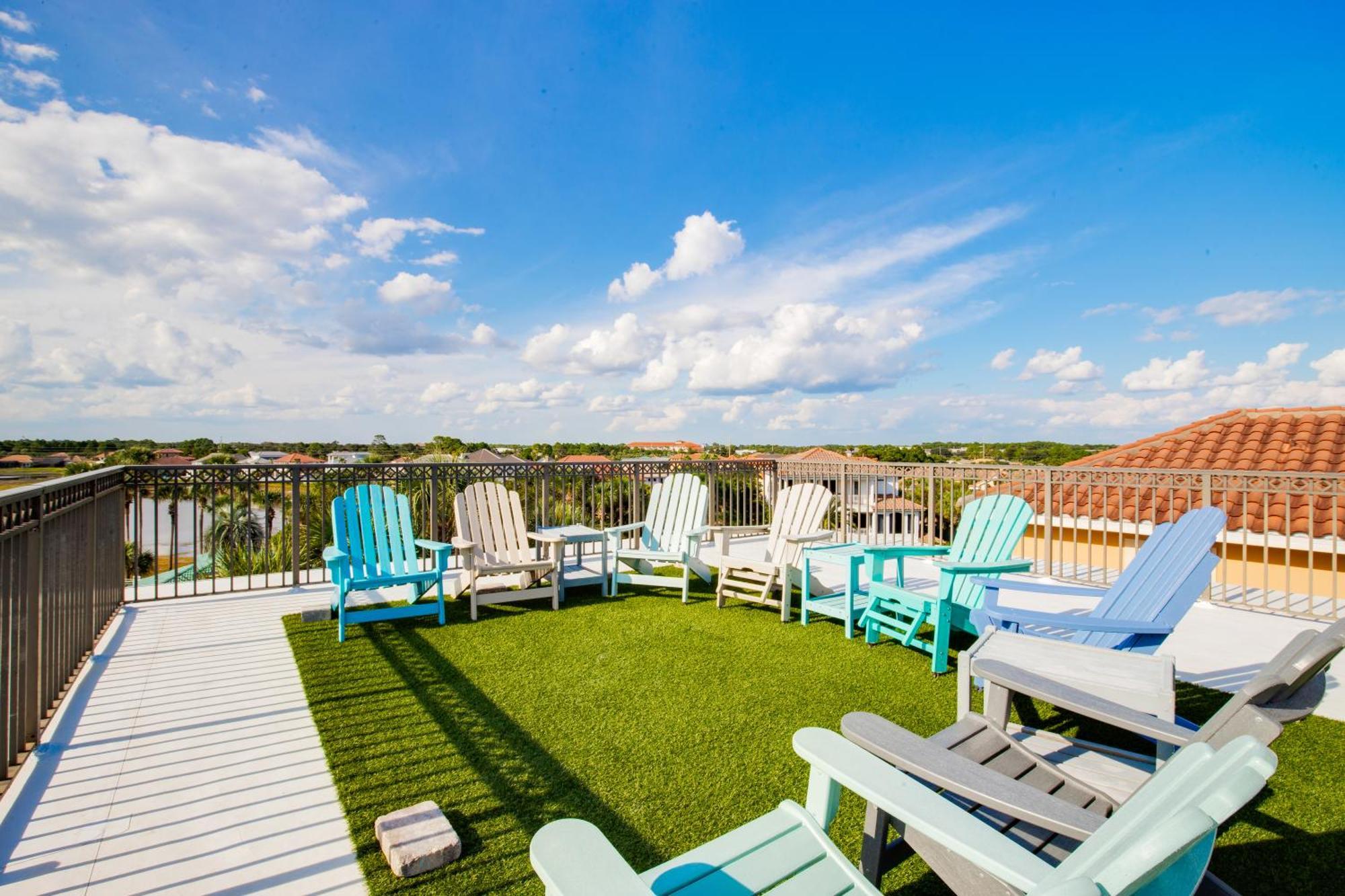Holiday home View Rooftop Deck, Community Pool Hot Tub Destin