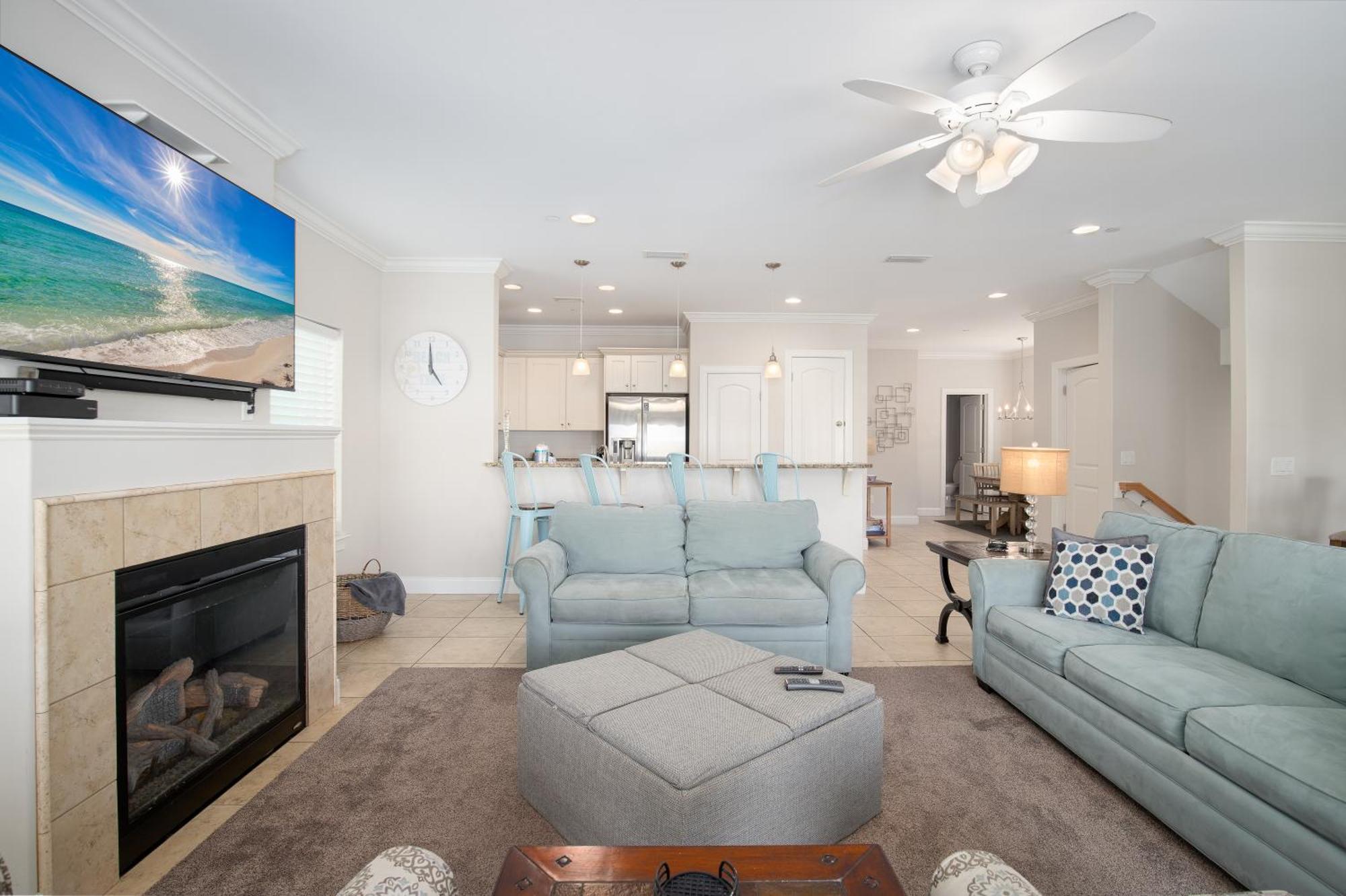 View Rooftop Deck, Community Pool Hot Tub * Destin