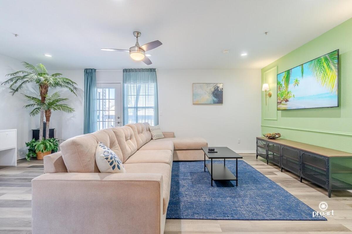Cozy Under The Palms Apartment *