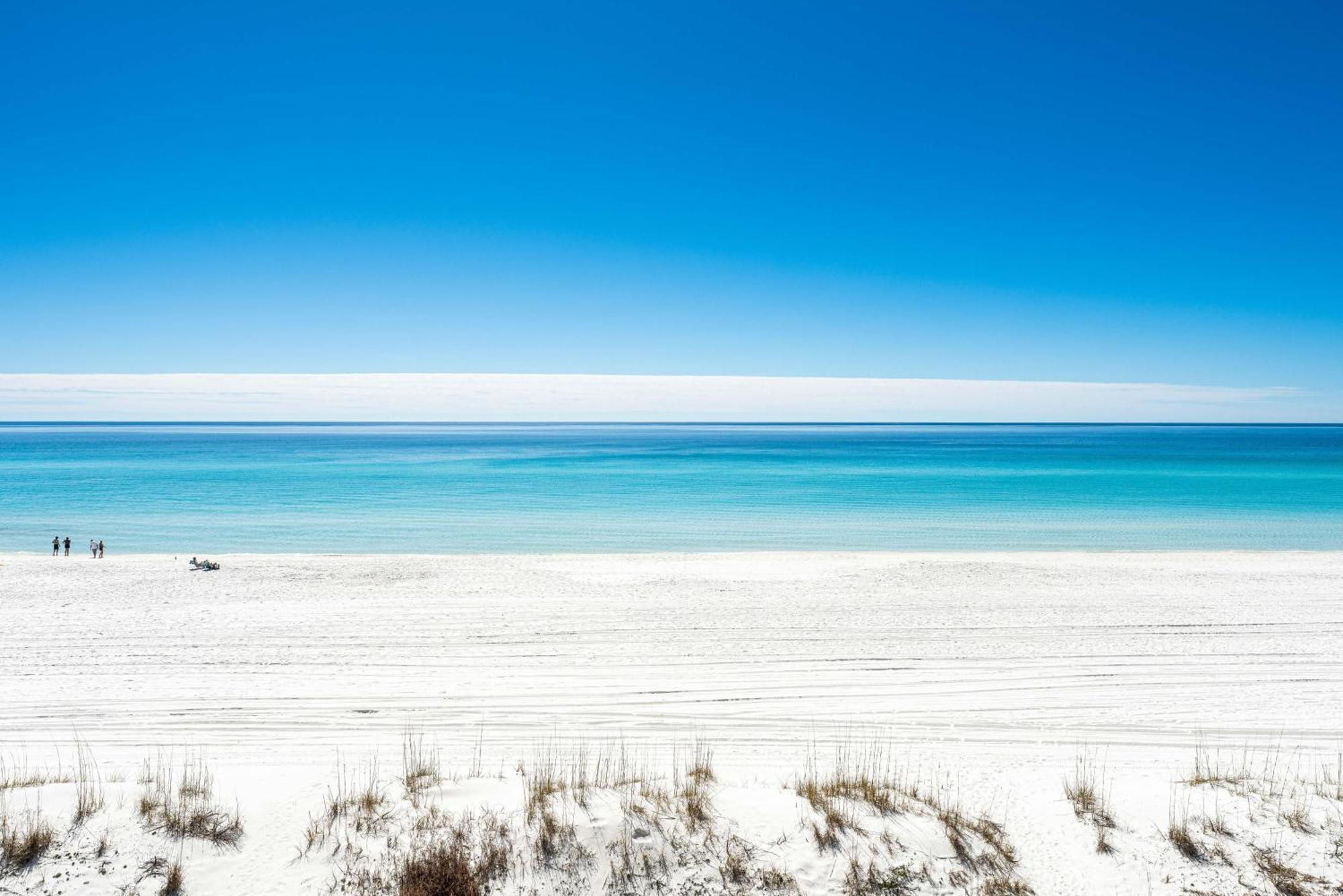 Holiday home Coastal Treasure *