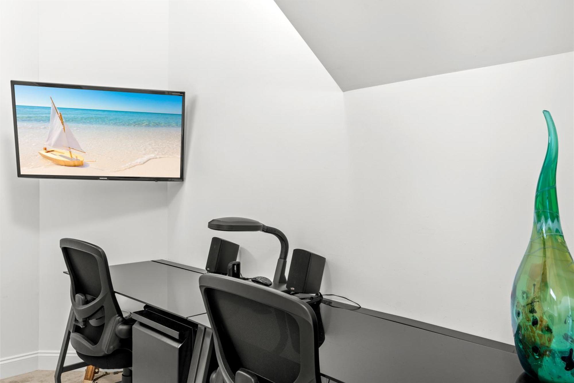 Silver Towers West 1706 By Newman-dailey *