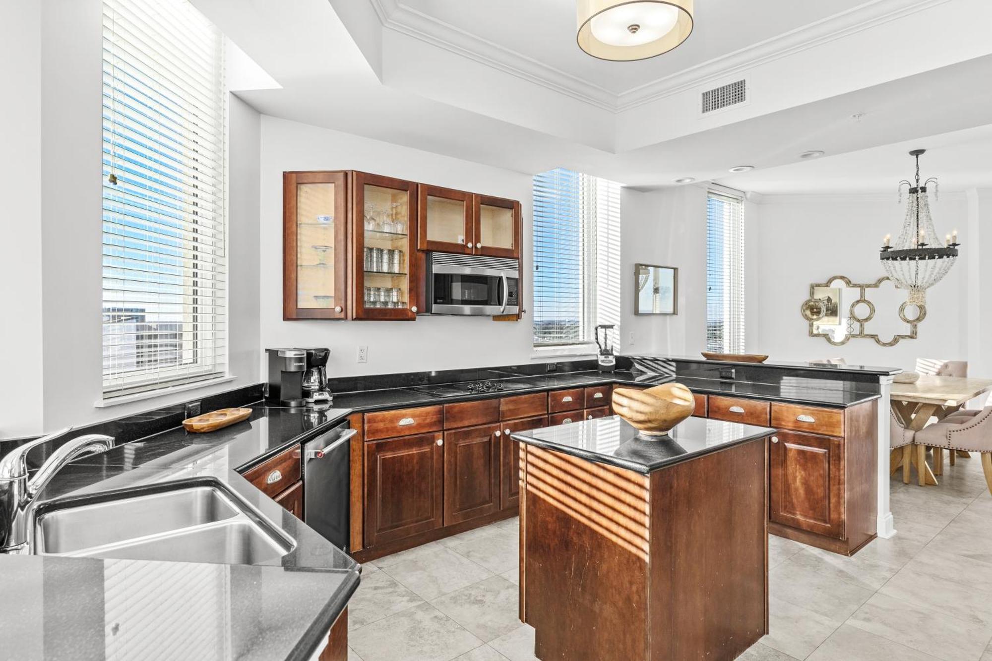 Apartment Silver Towers West 1706 By Newman-dailey *