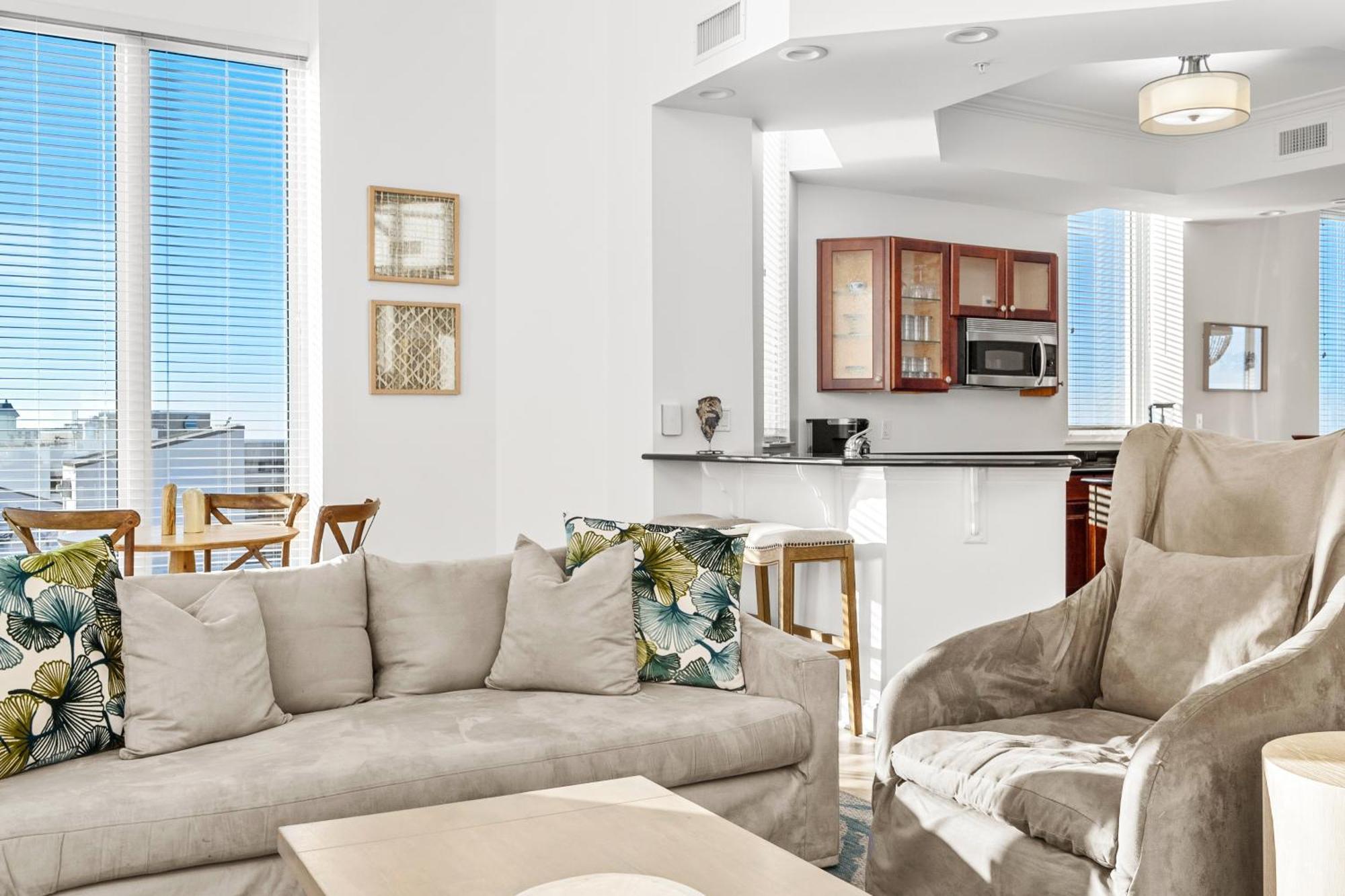 Silver Towers West 1706 By Newman-dailey Apartment *