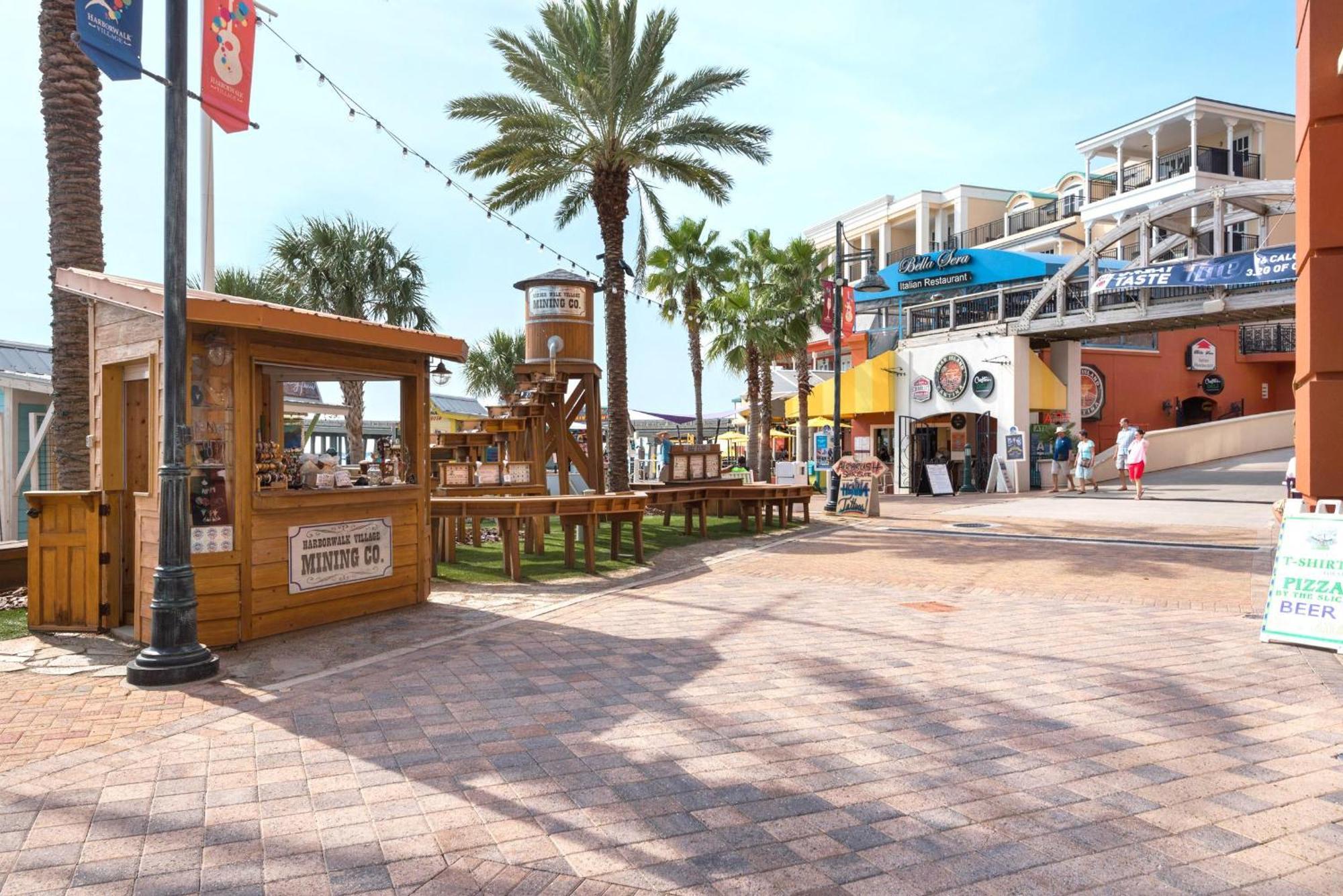 Holiday home Emerald Grande W928 Destin