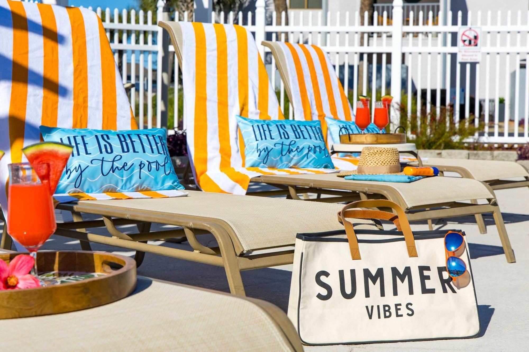 Holiday home Beachside Bliss Upscale Townhome Steps To Destin