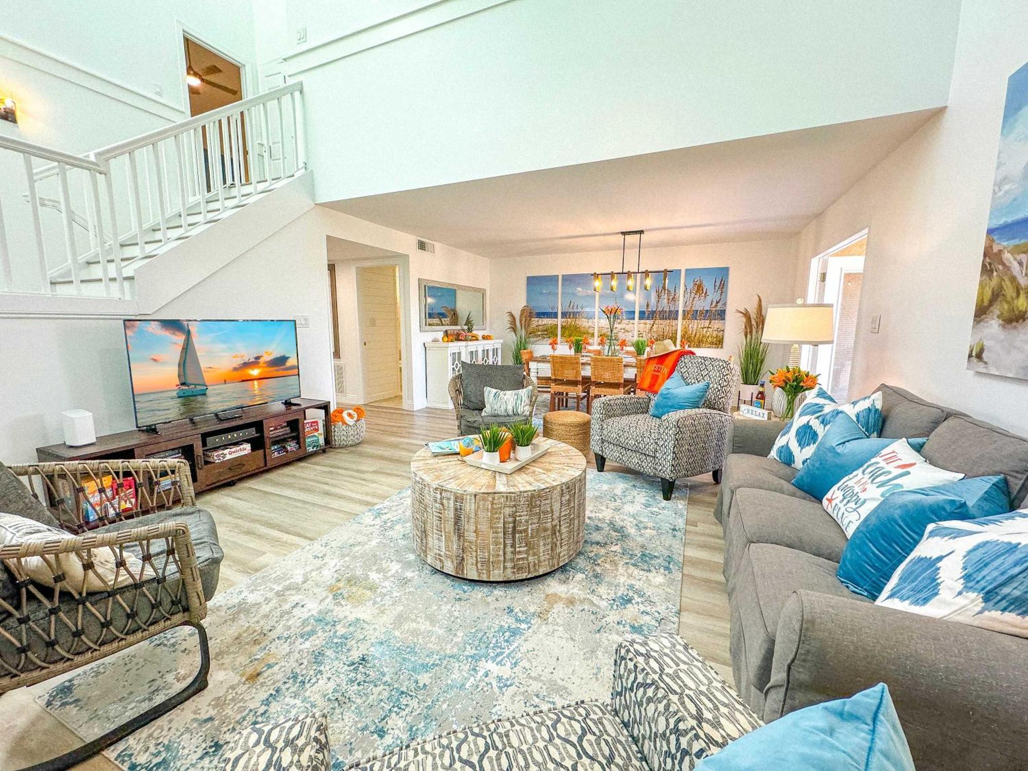 Beachside Bliss Upscale Townhome Steps To *