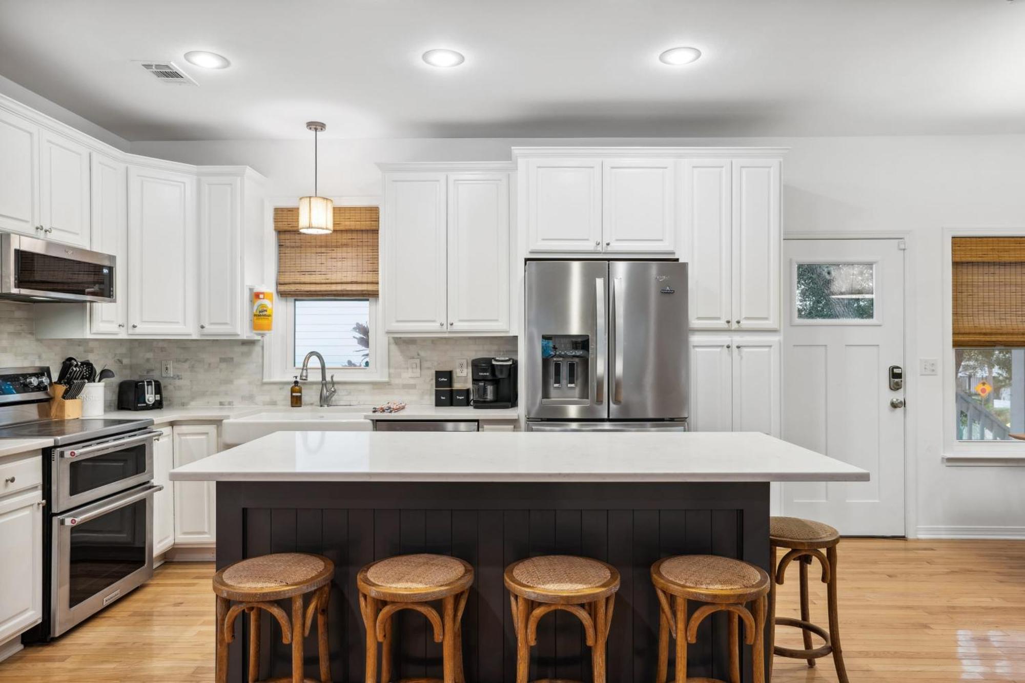 Holiday home Dolphin Days By Avantstay Pool 0.2mi To Destin