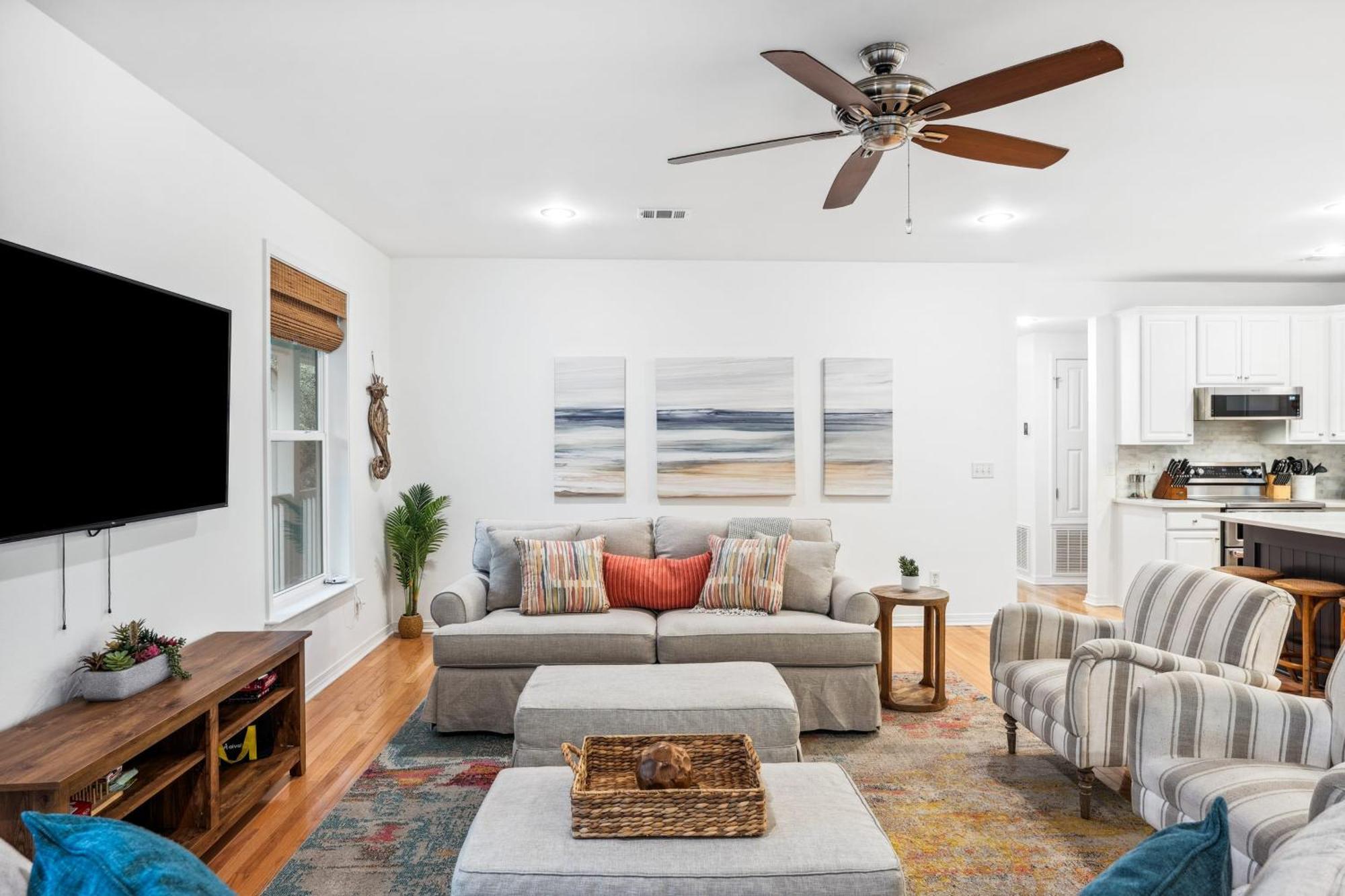 Holiday home Dolphin Days By Avantstay Pool 0.2mi To Destin
