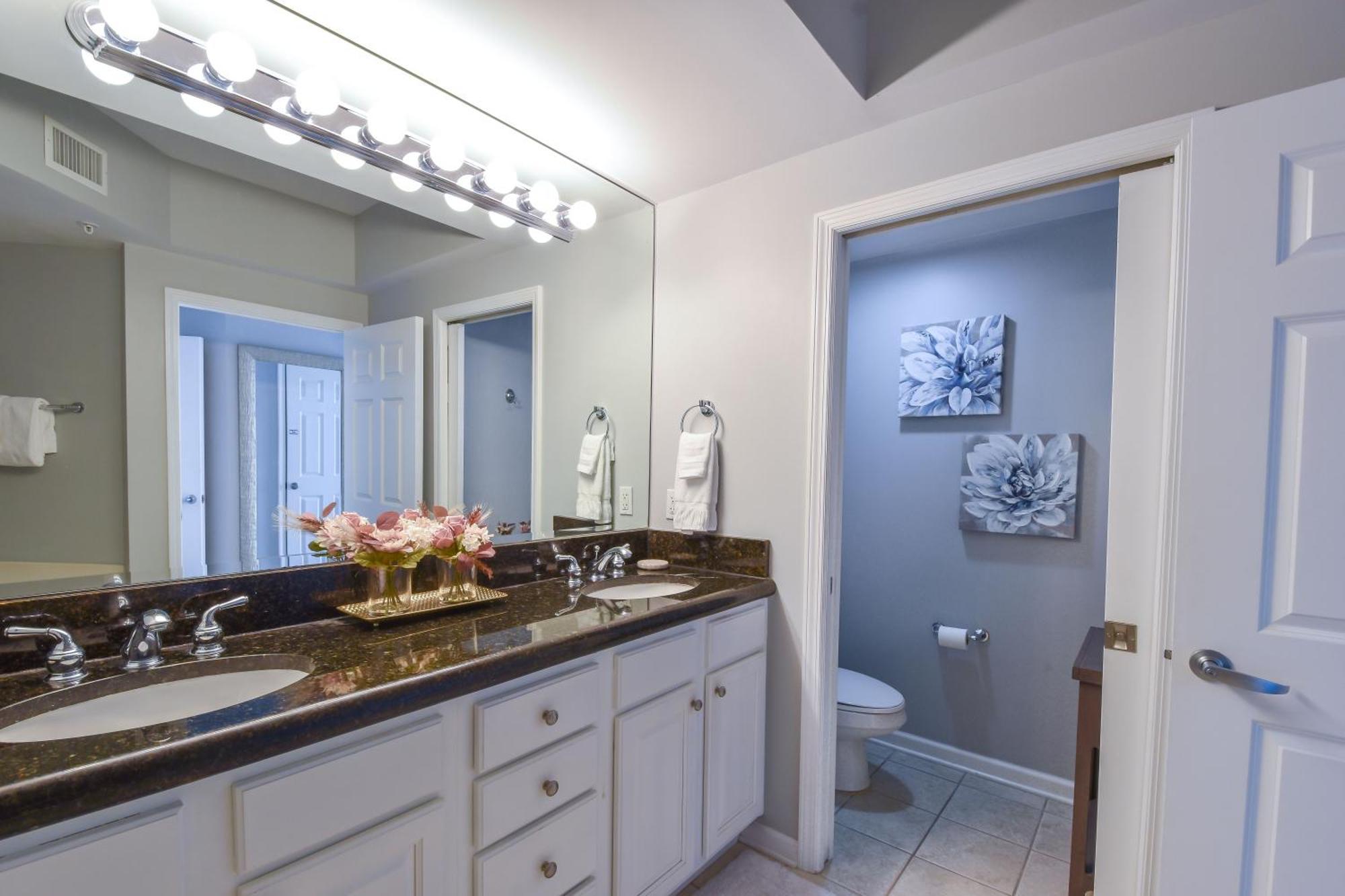 Apartment Silver Towers W106 *