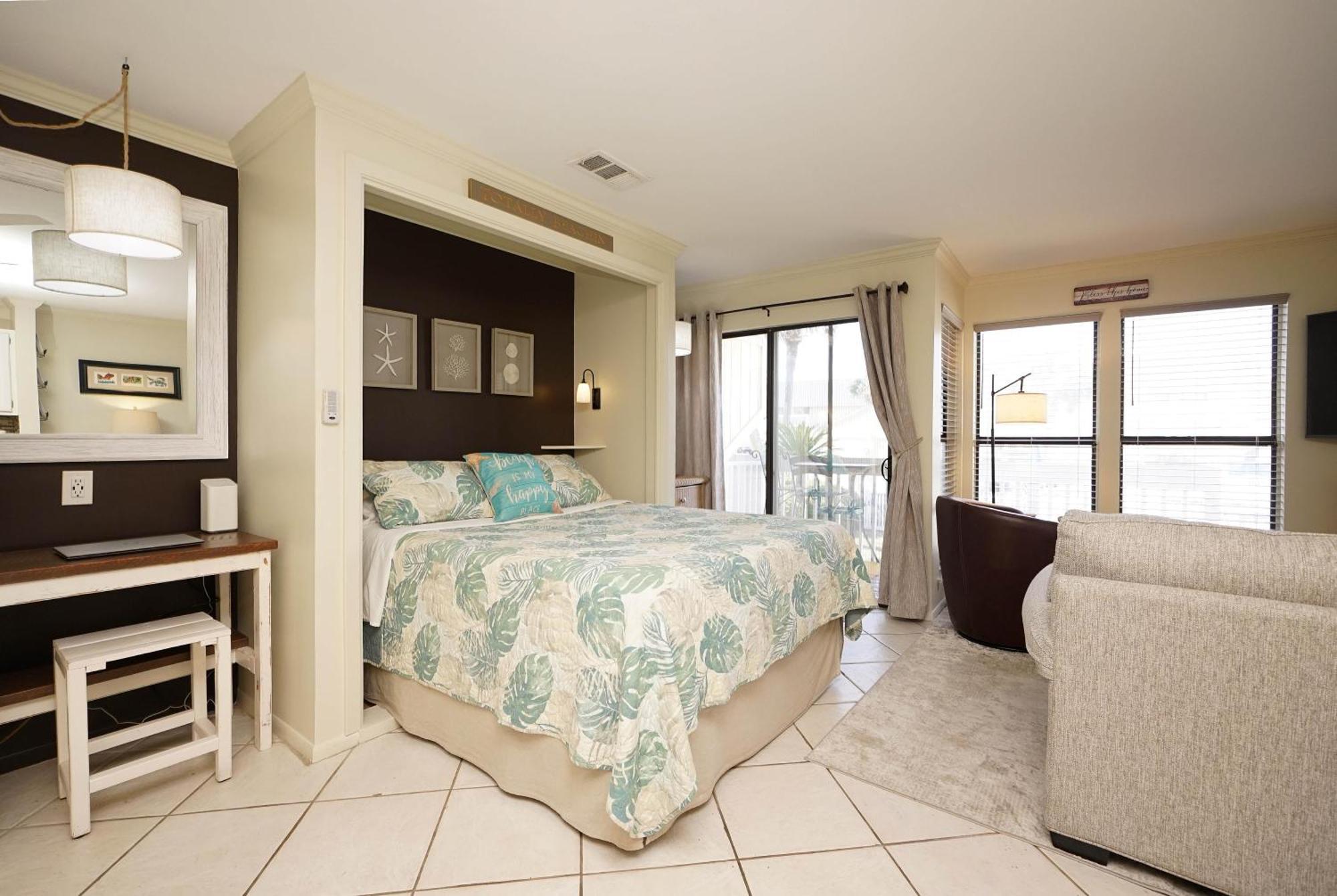 Sandpiper Cove Unit8111 * Destin