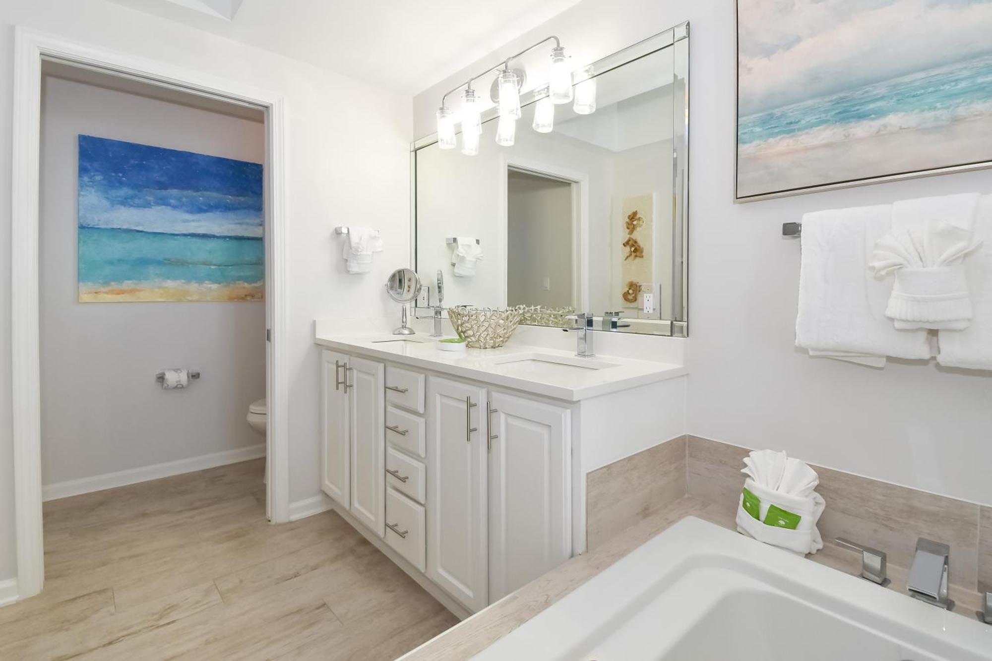 Silver Towers E1504 Destin