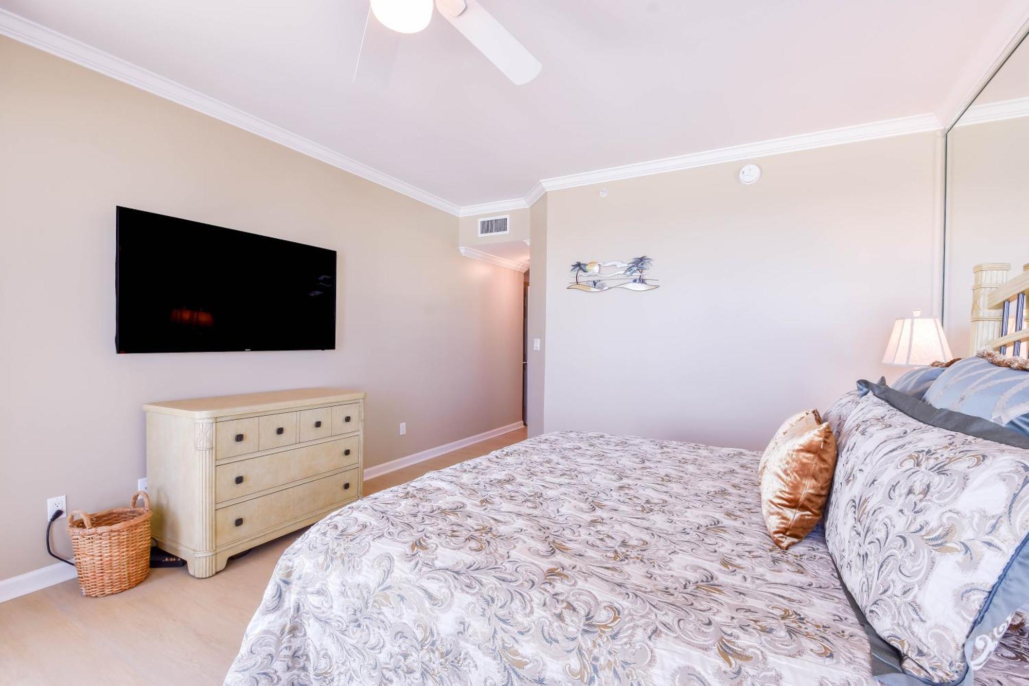 Silver Towers E704 Apartment Destin