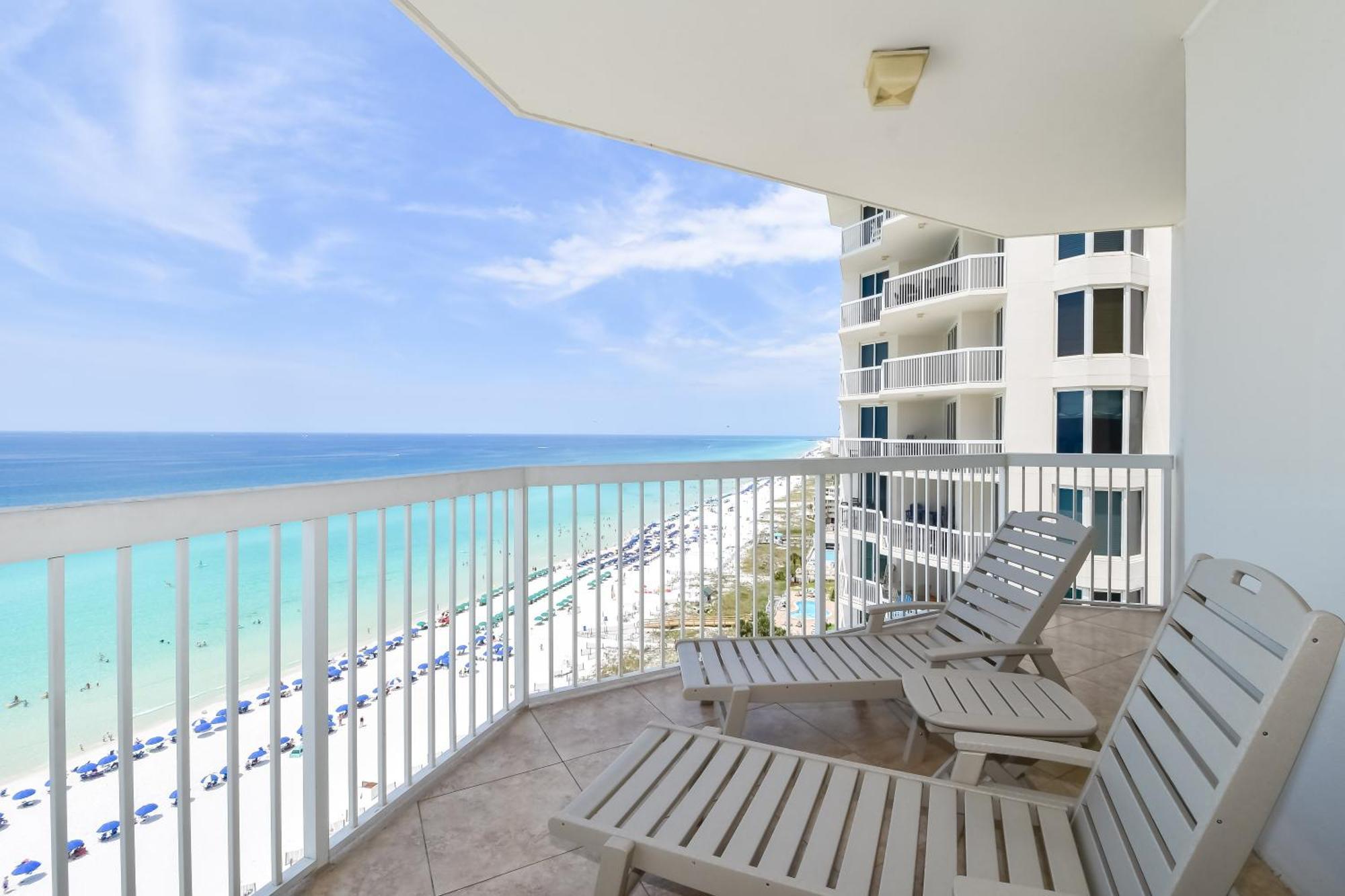 Silver Towers E1506 Apartment