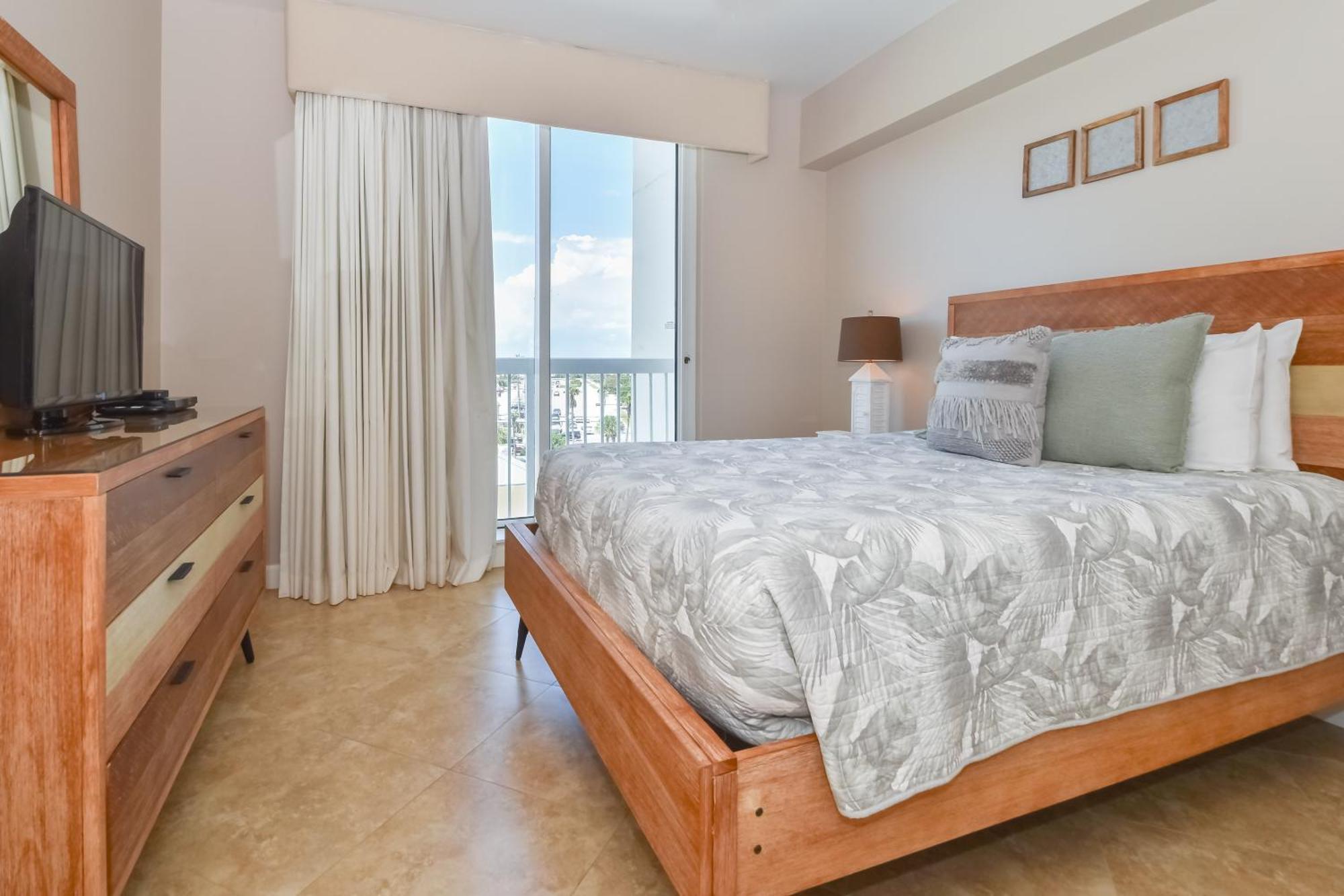 Silver Towers E503