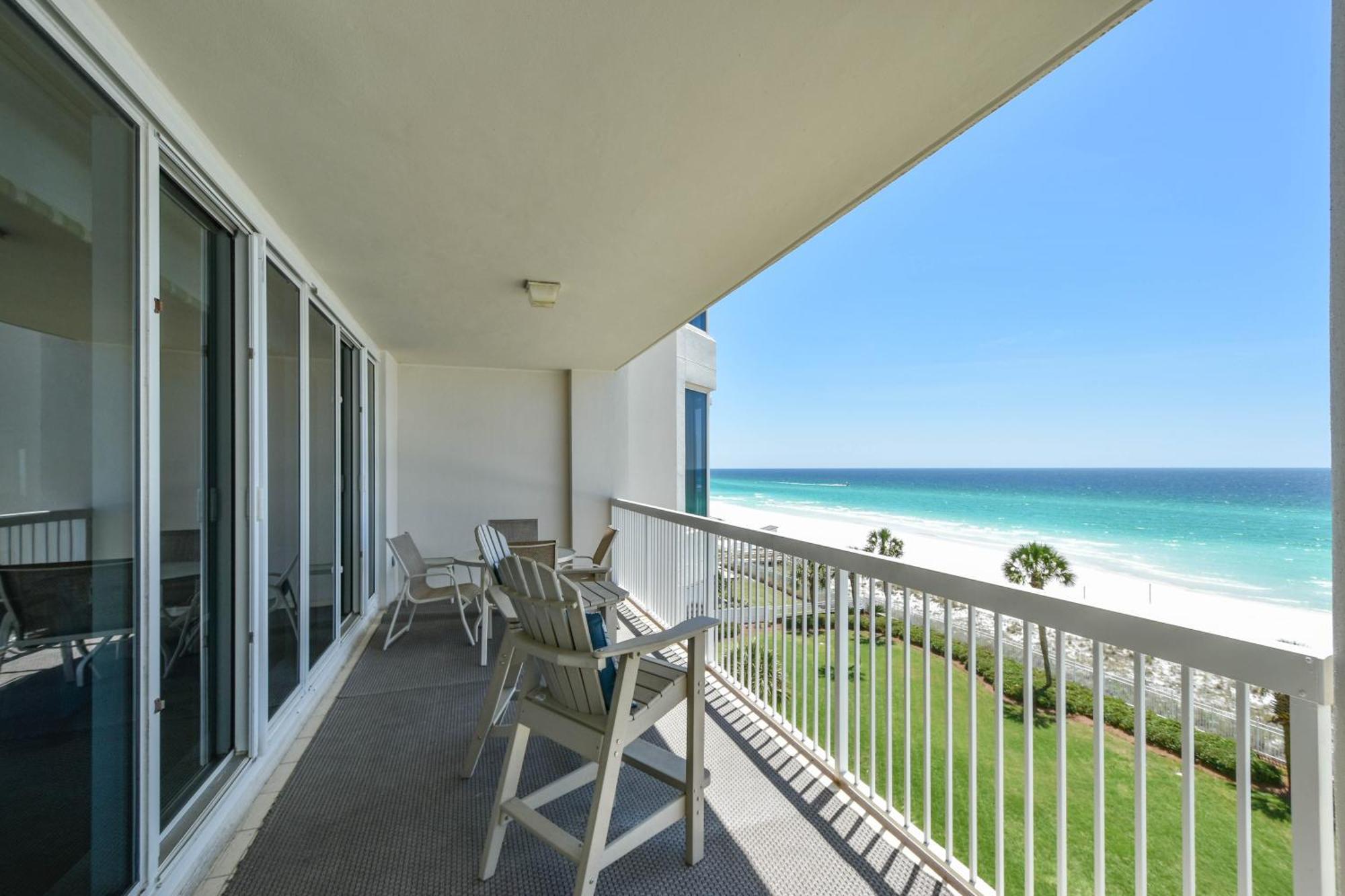 Apartment Silver Towers E503