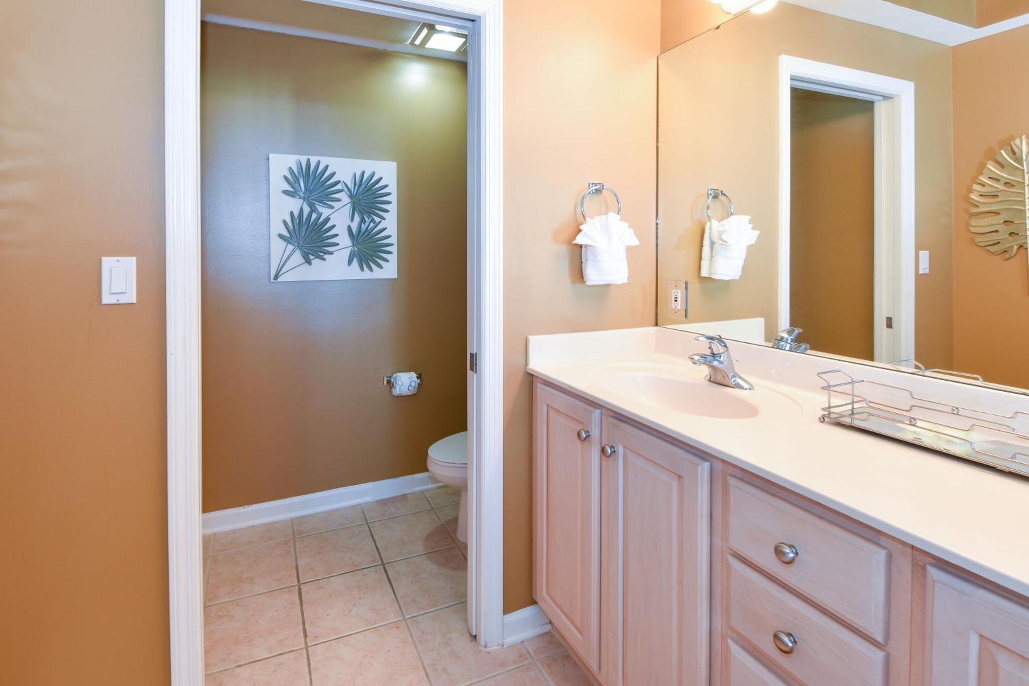 Silver Towers E604 Apartment *