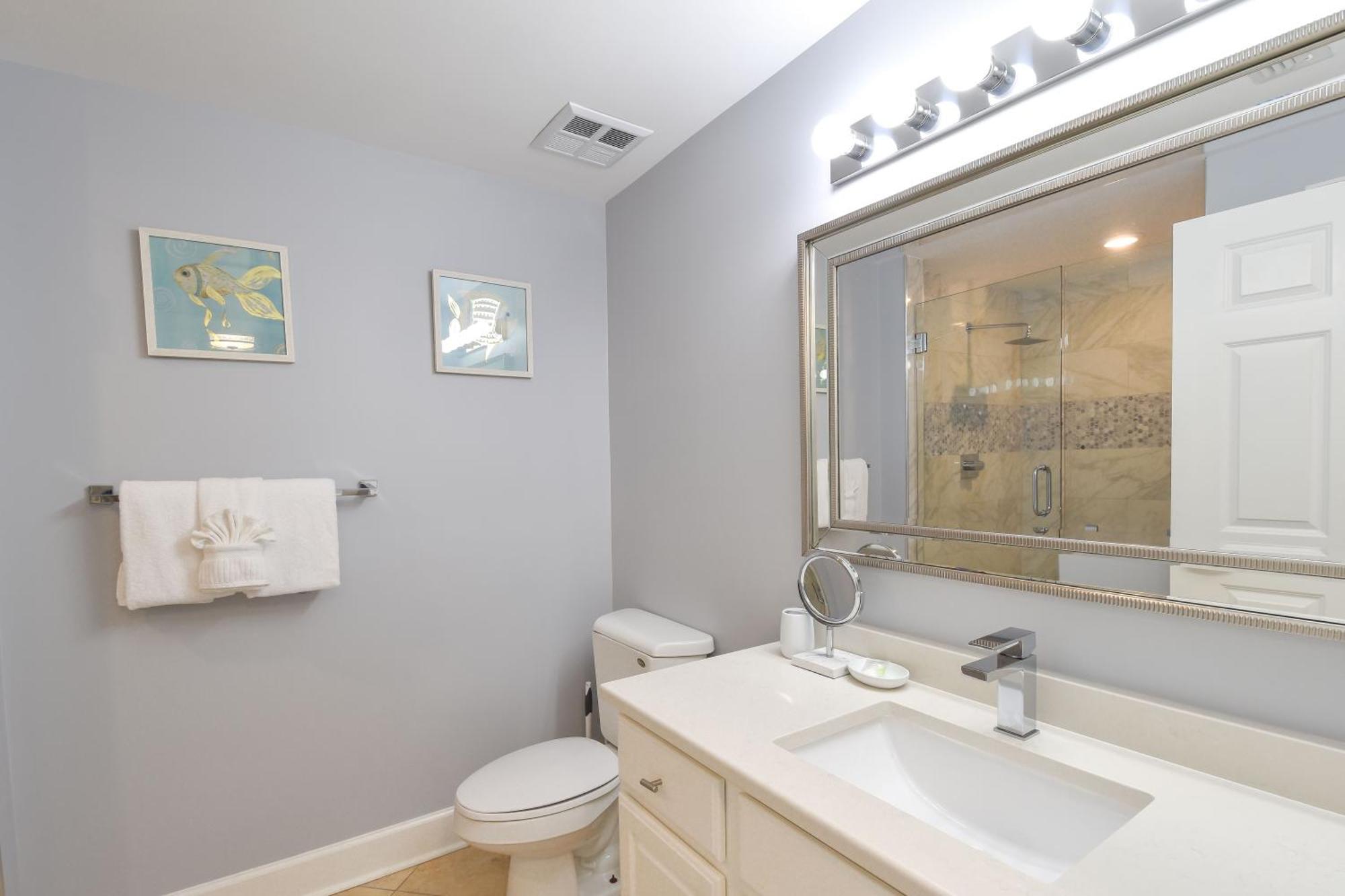 Silver Towers E702 Destin
