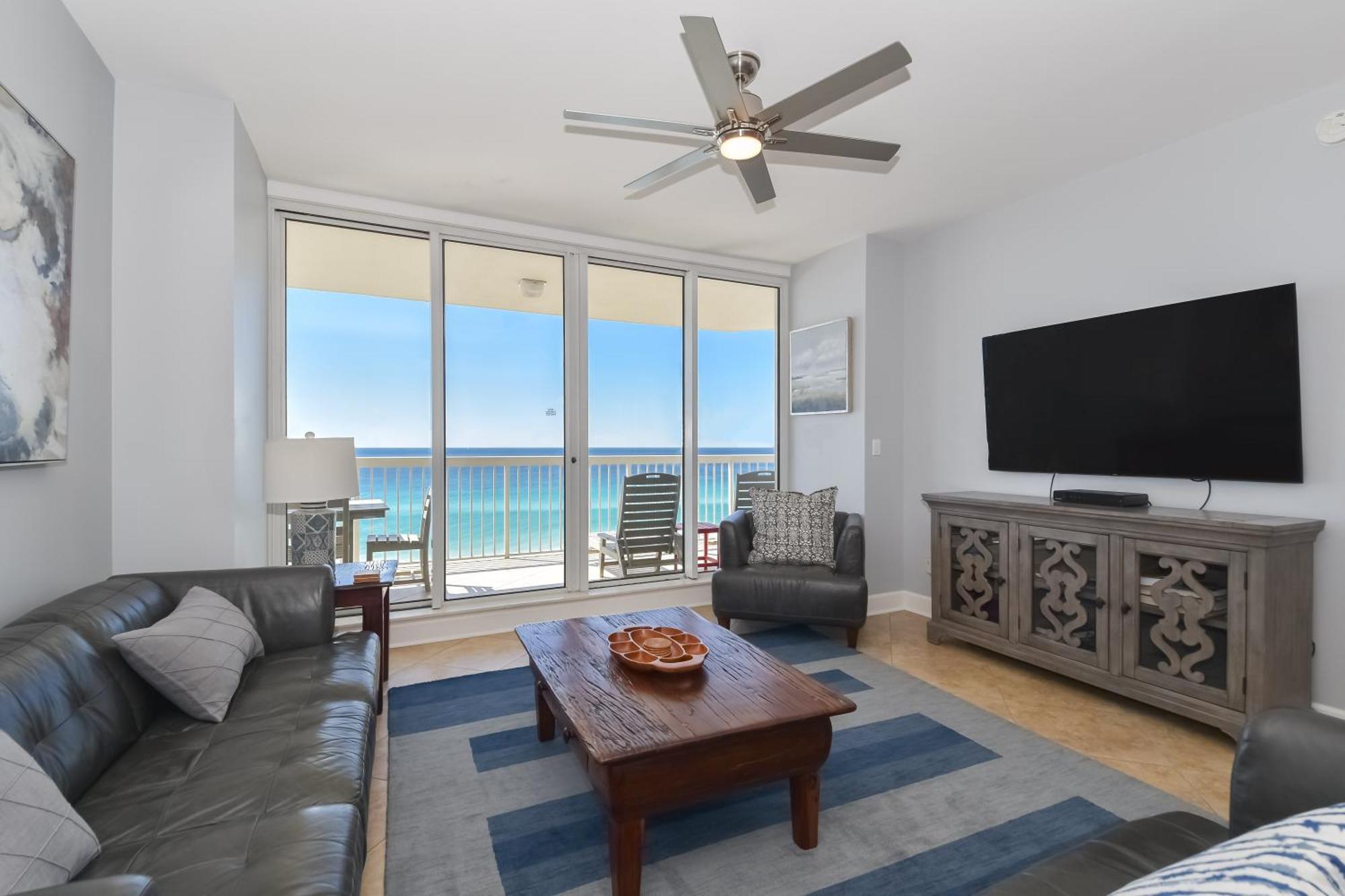 Silver Towers E702 Apartment *