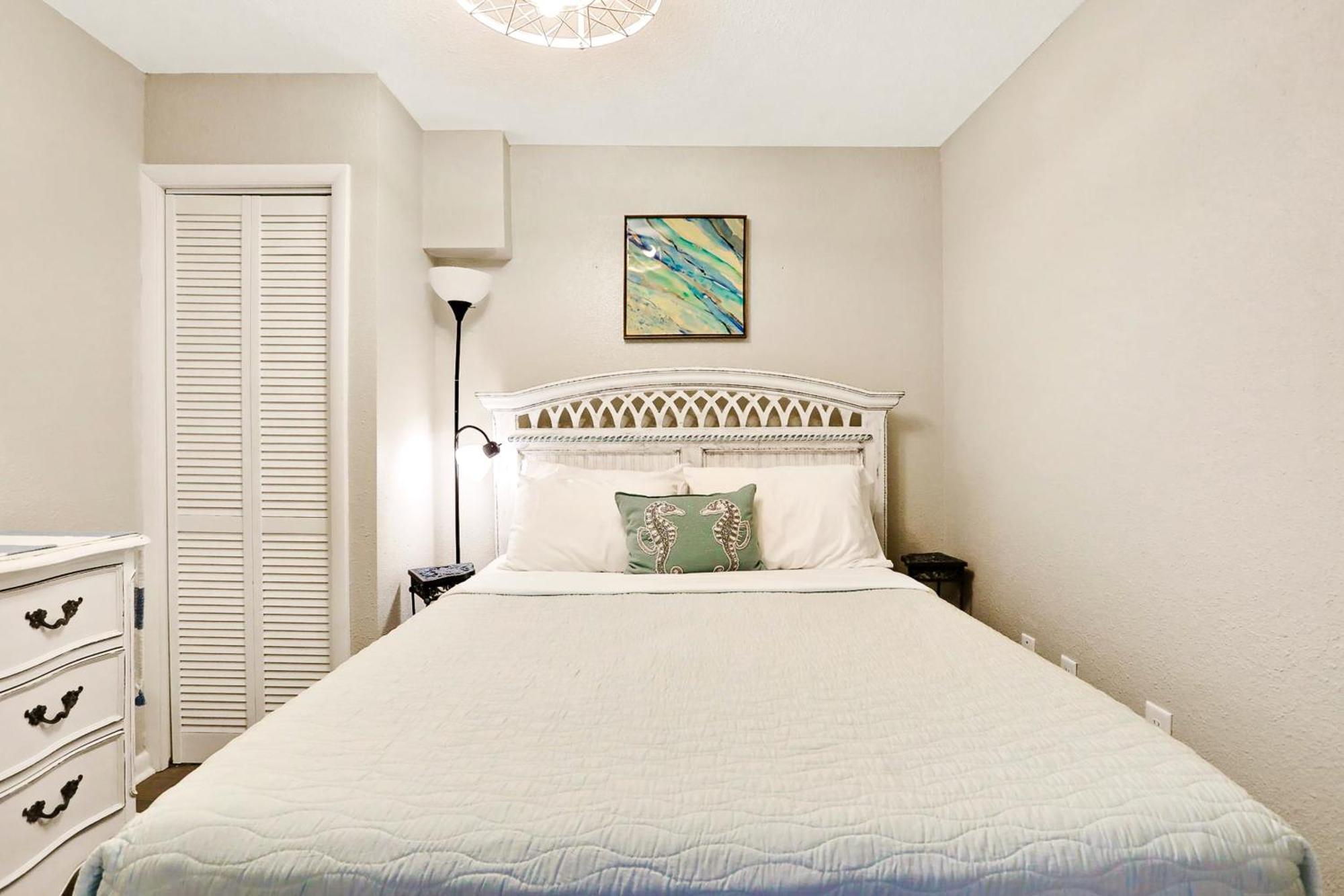 Reef Townhomes 1 *
