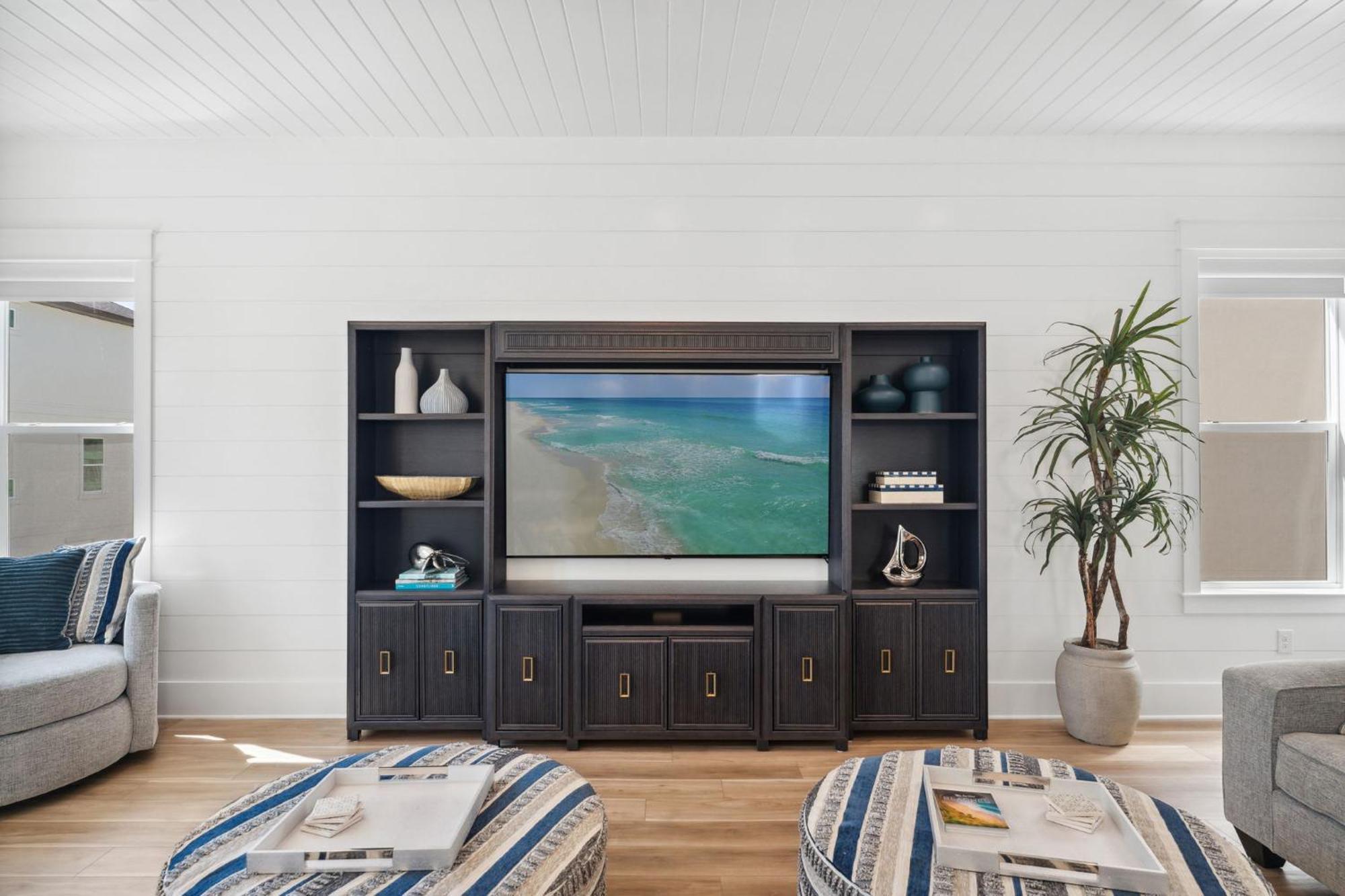 Sandgarden With Pool And Game Holiday home