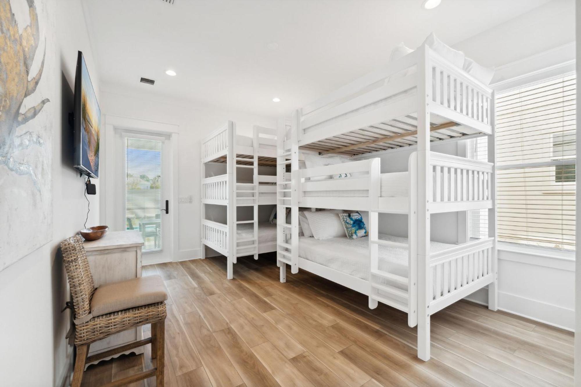 Hidden Palms Estate With Game And Lsv Holiday home Destin