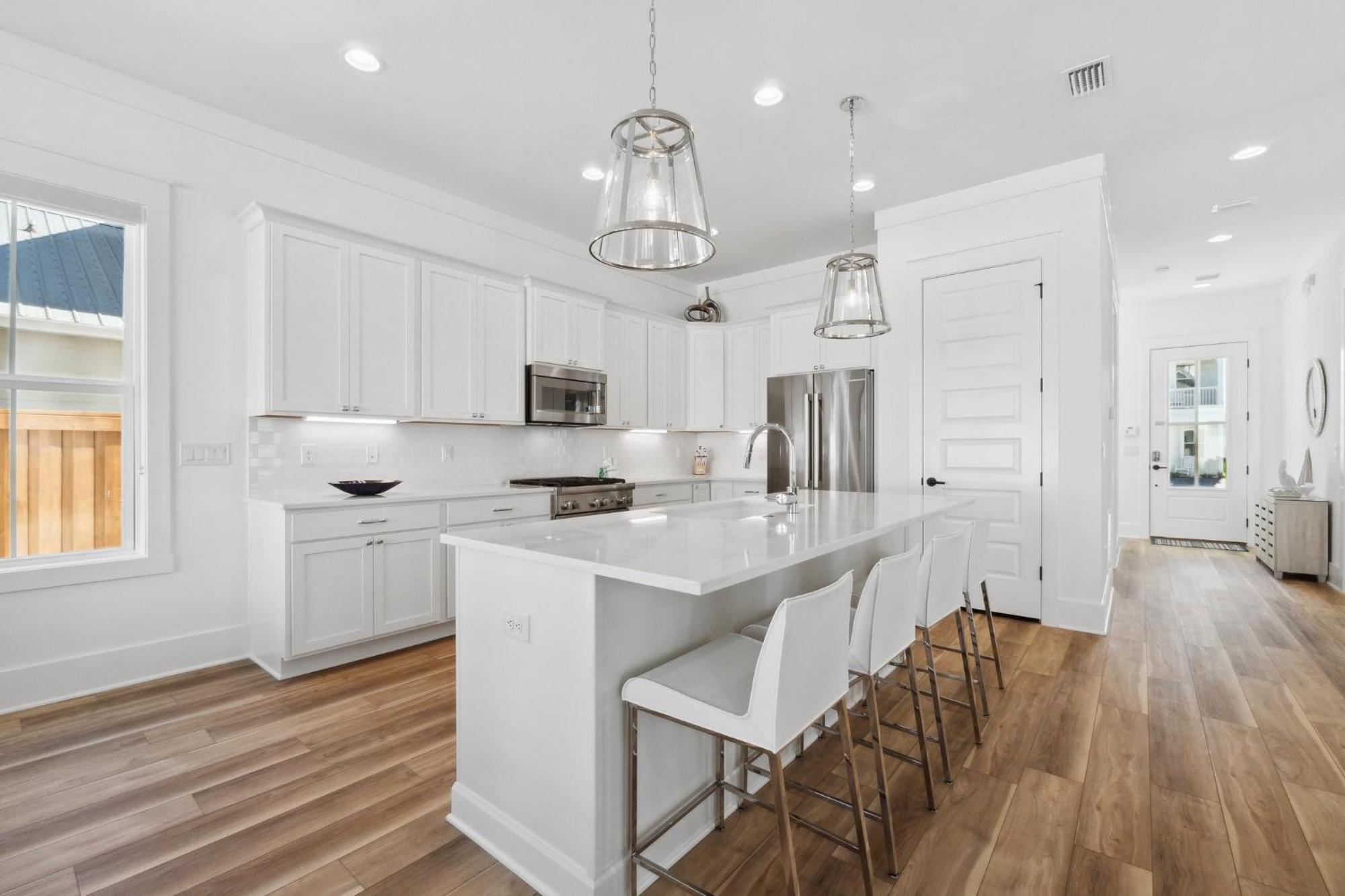 Holiday home Shark Tales With Pool And Gated Neighborhood Destin