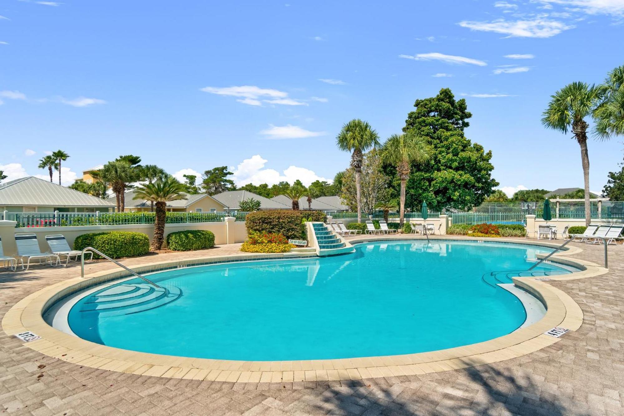 Blanc Bao With Pool And Pickleball Destin