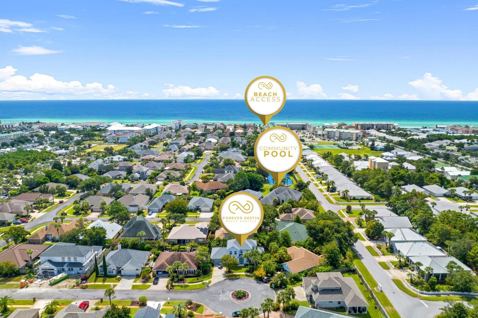 Blanc Bao With Pool And Pickleball Holiday home Destin