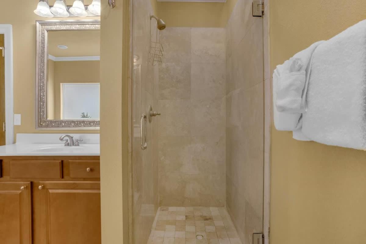 Sweet - 6bdr - Sleeps 14 - Next 2 Holiday home Destin