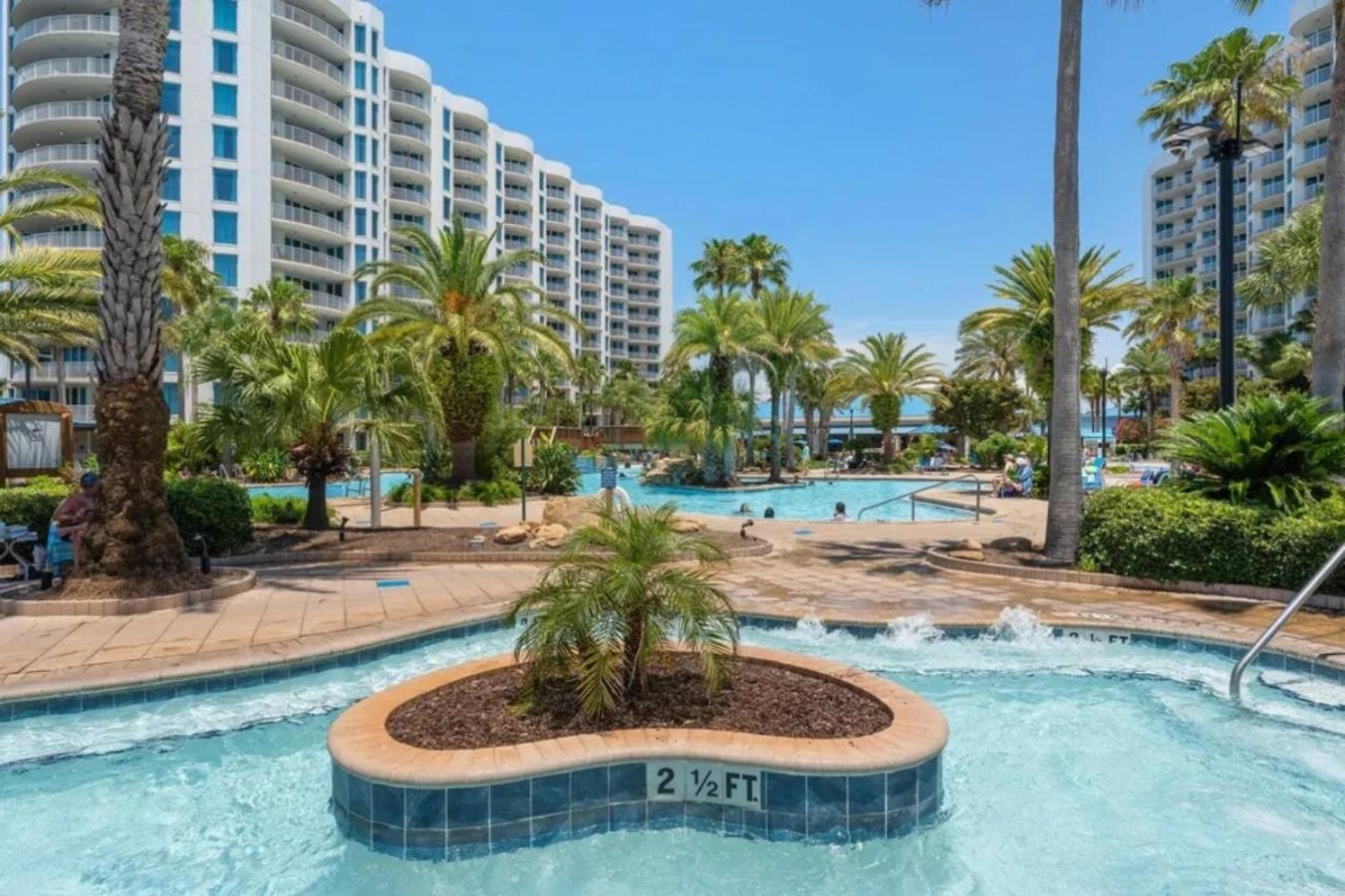 Palms 2 Bedroom King Poolside Shuttle Holiday home *