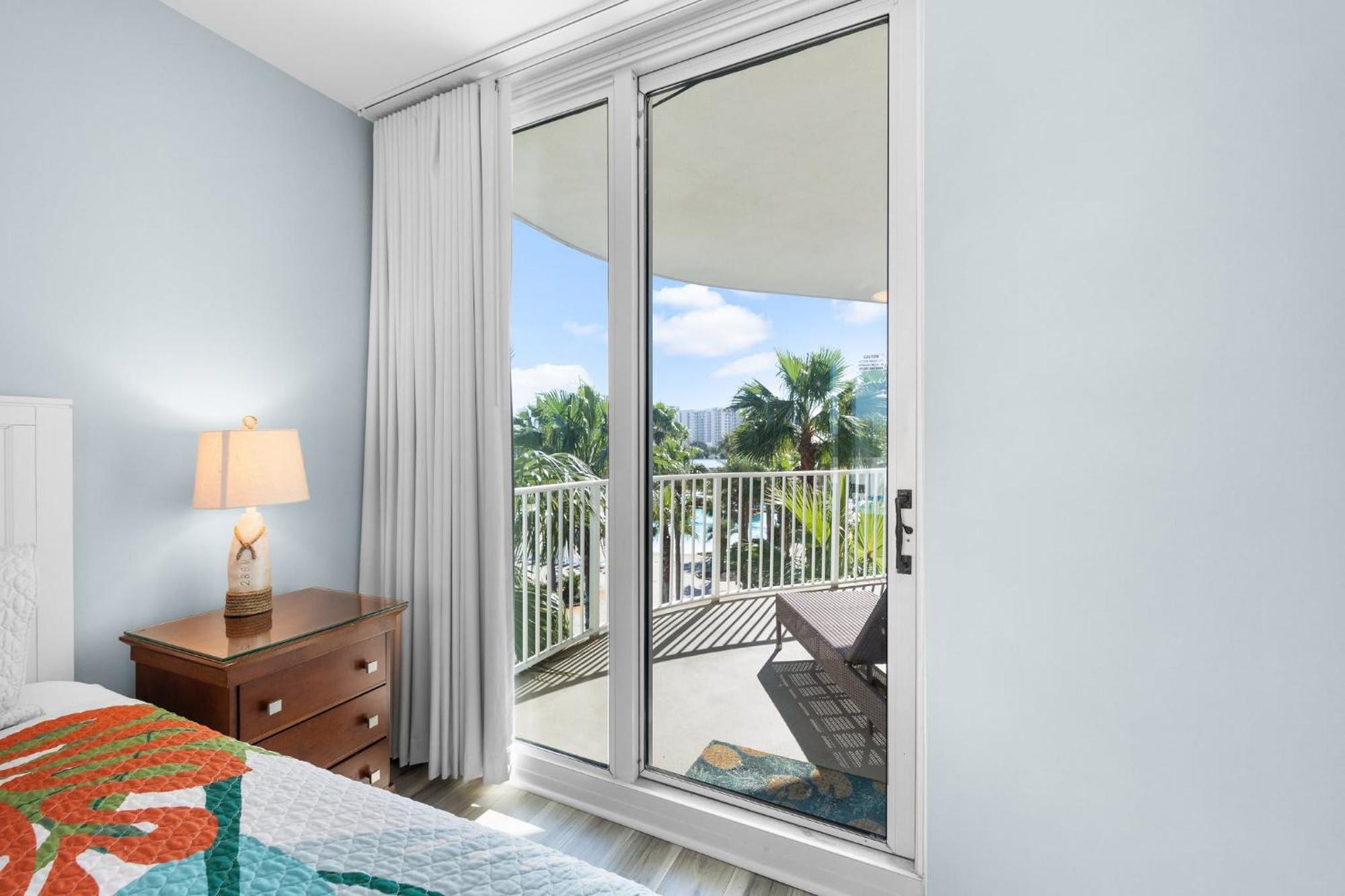 Holiday home Palms 2 Bedroom King Poolside Shuttle