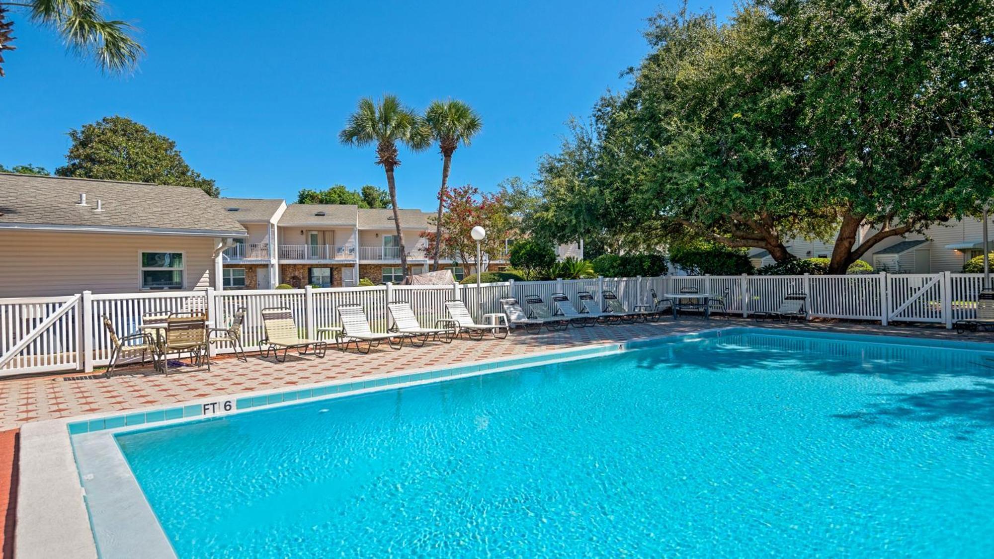 Woodland Shores 11 Holiday home Destin