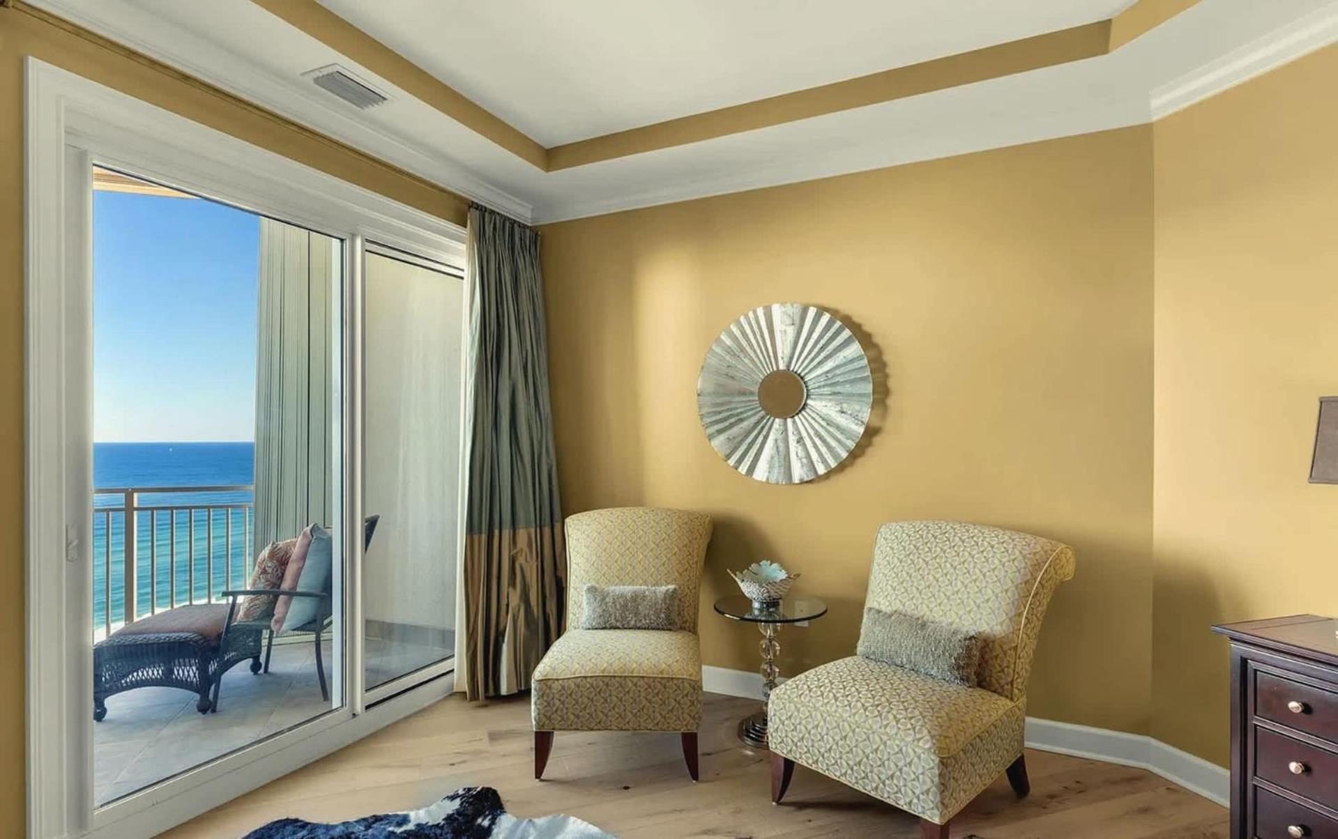 Apartment Stunning 3 Bedroom 3 Bath Gulf-front *