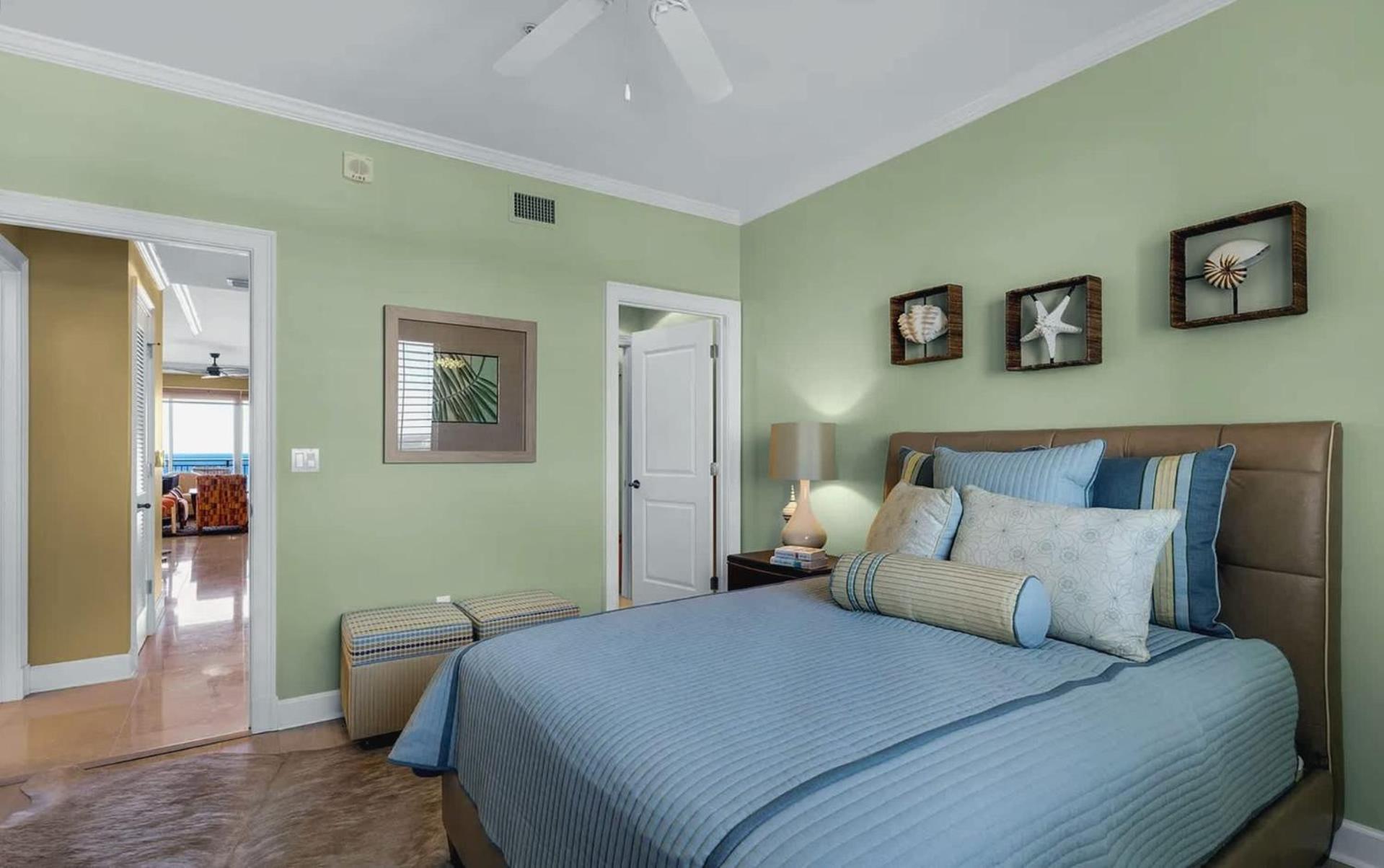 Stunning 3 Bedroom 3 Bath Gulf-front *