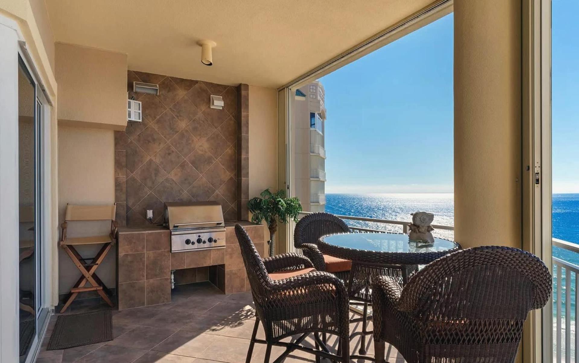 Stunning 3 Bedroom 3 Bath Gulf-front Apartment Destin