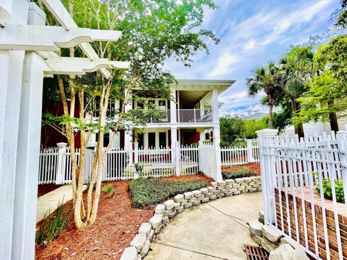 Baytown Wharf Patio Community Pool Hot Tub