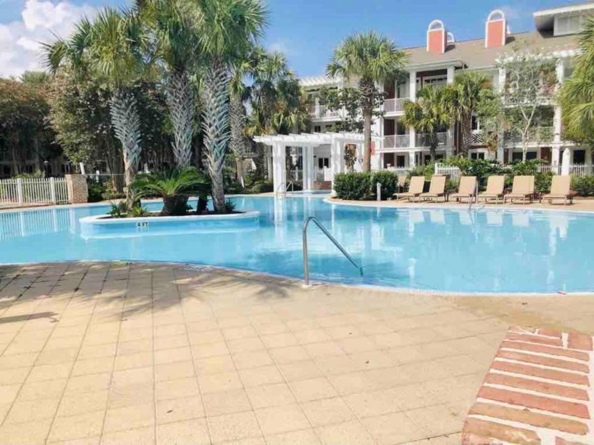 Baytown Wharf Patio Community Pool Hot Tub *