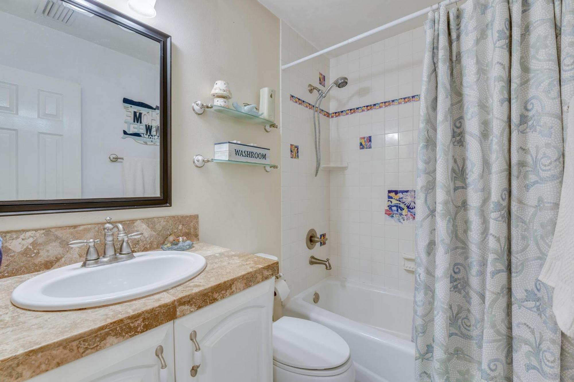 Holiday home Pet-friendly Freeport - 2 Mi To Beach!