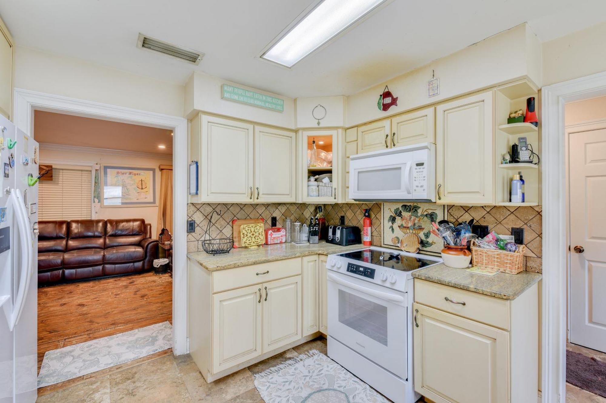Holiday home Pet-friendly Freeport - 2 Mi To Beach!