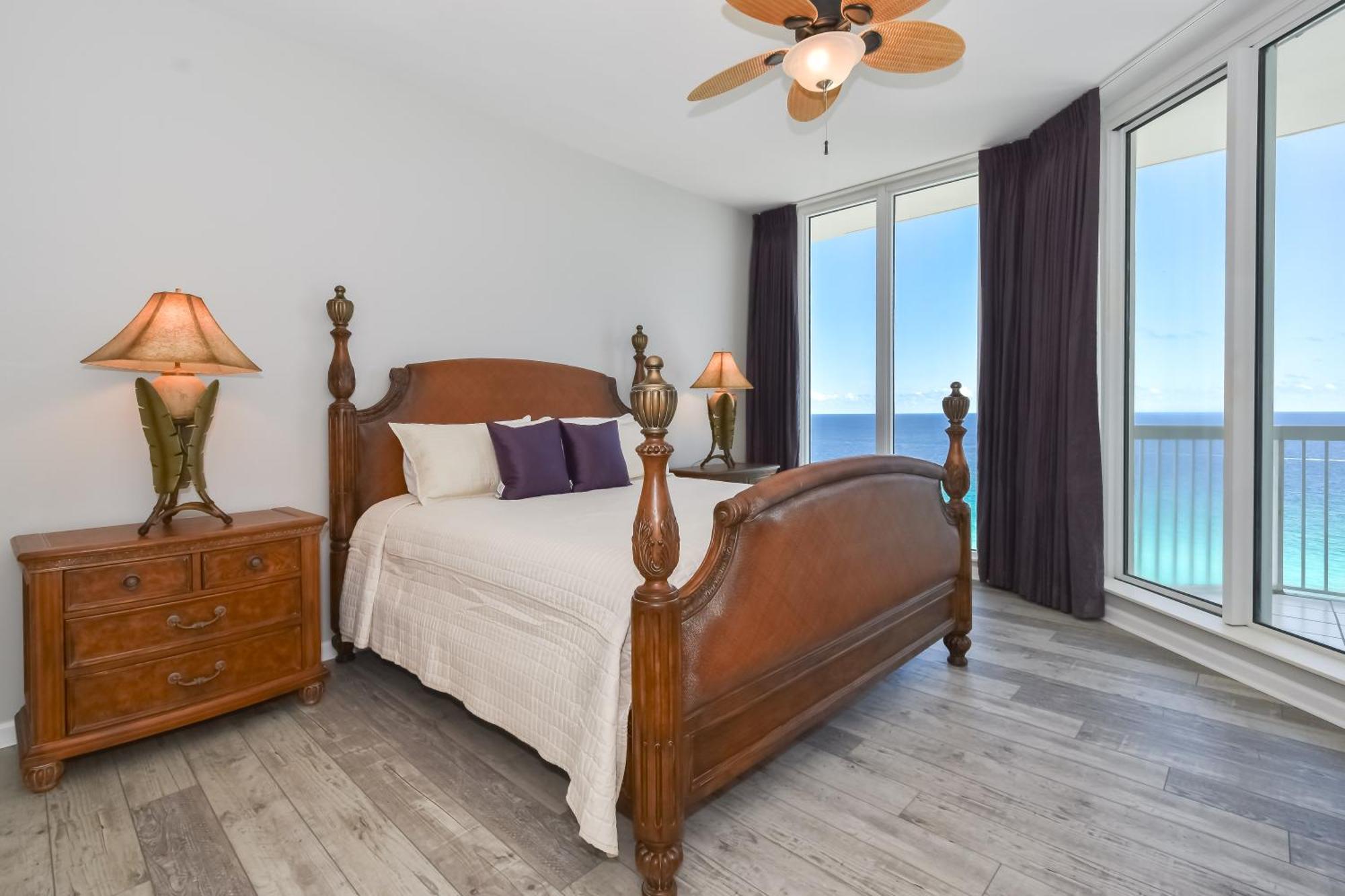 Silver Towers E1804 Destin