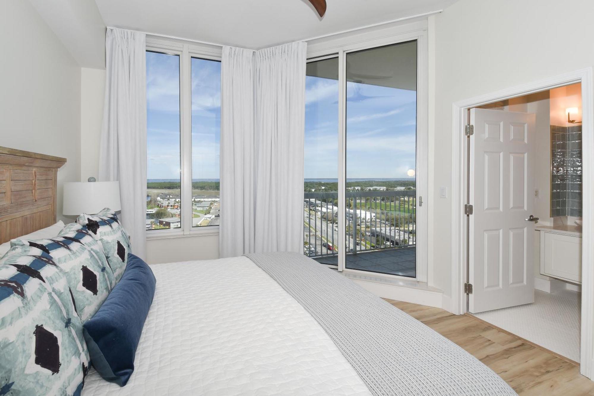 Silver Towers W1801 Destin