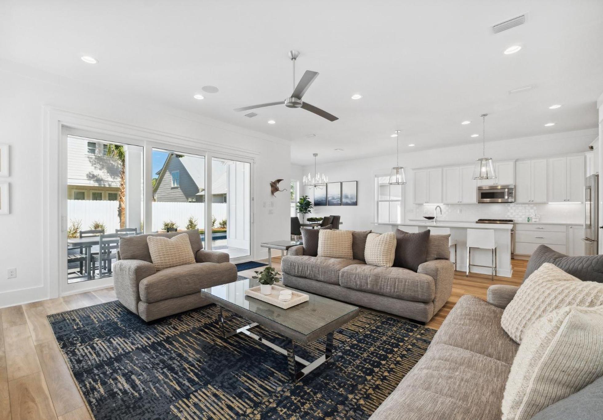 Holiday home Shark Tales With Pool And Gated Neighborhood