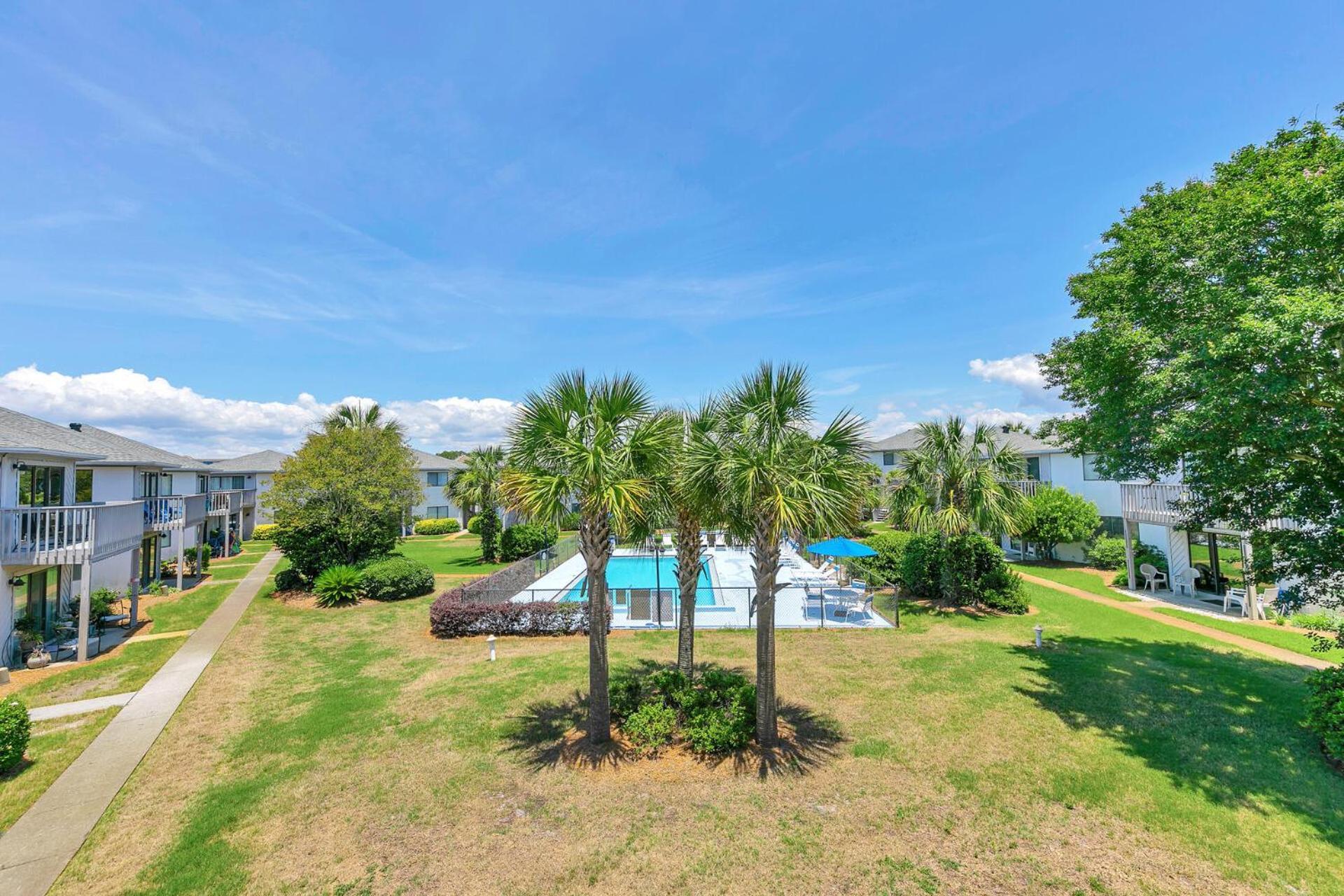 Holiday home Crystal Village Ii Unit 10b- Close To And Pool! Destin