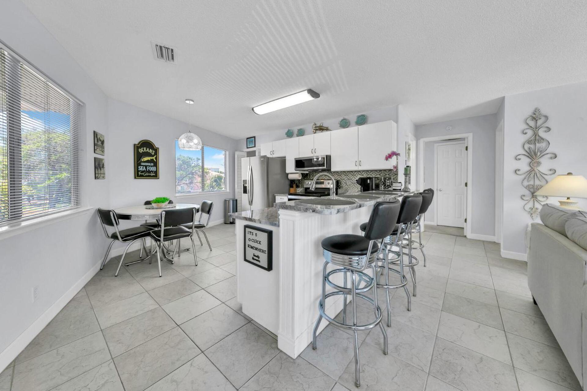 Crystal Village Ii Unit 10b- Close To And Pool! Holiday home Destin