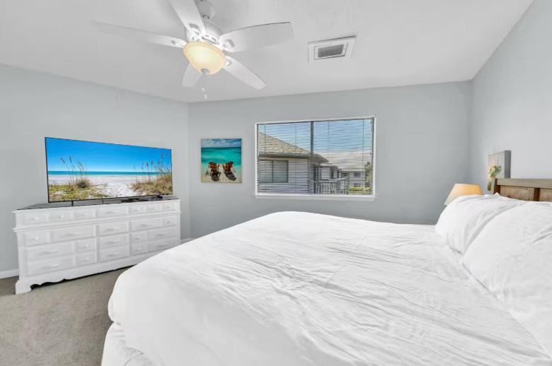 Holiday home Crystal Village Ii Unit 10b- Close To And Pool! Destin