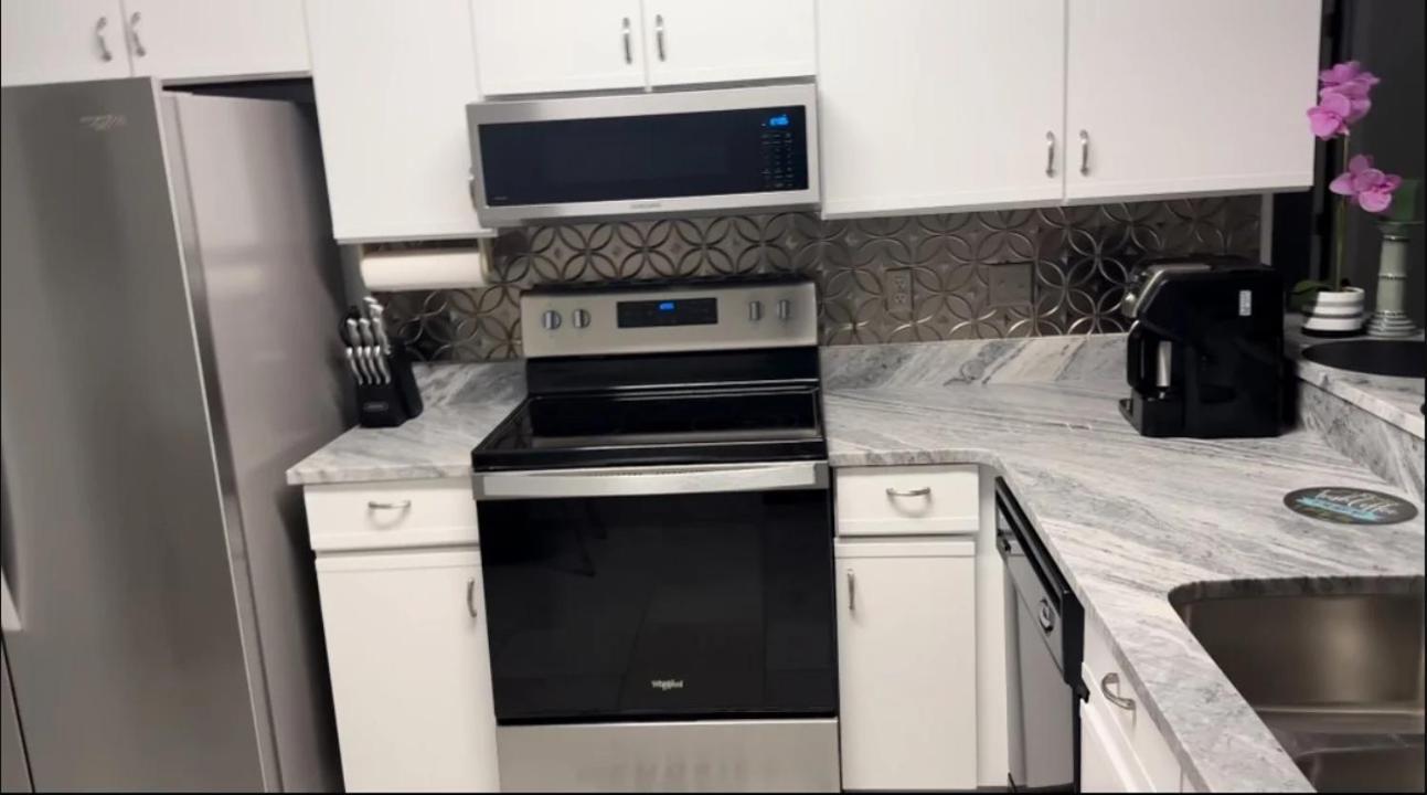 Crystal Village Ii Unit 10b- Close To And Pool! * Destin
